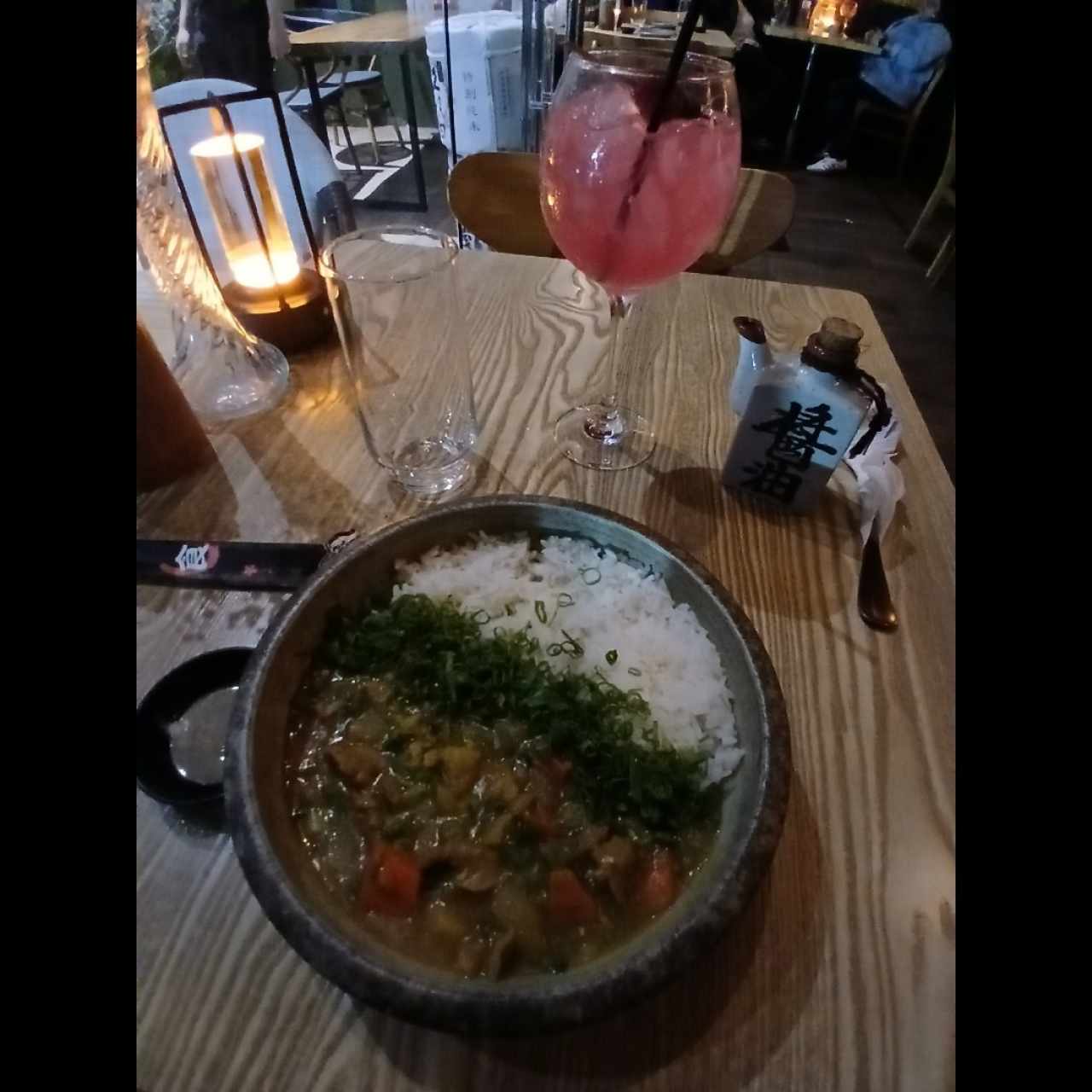 ESPECIALIDADES - Curry Raisu