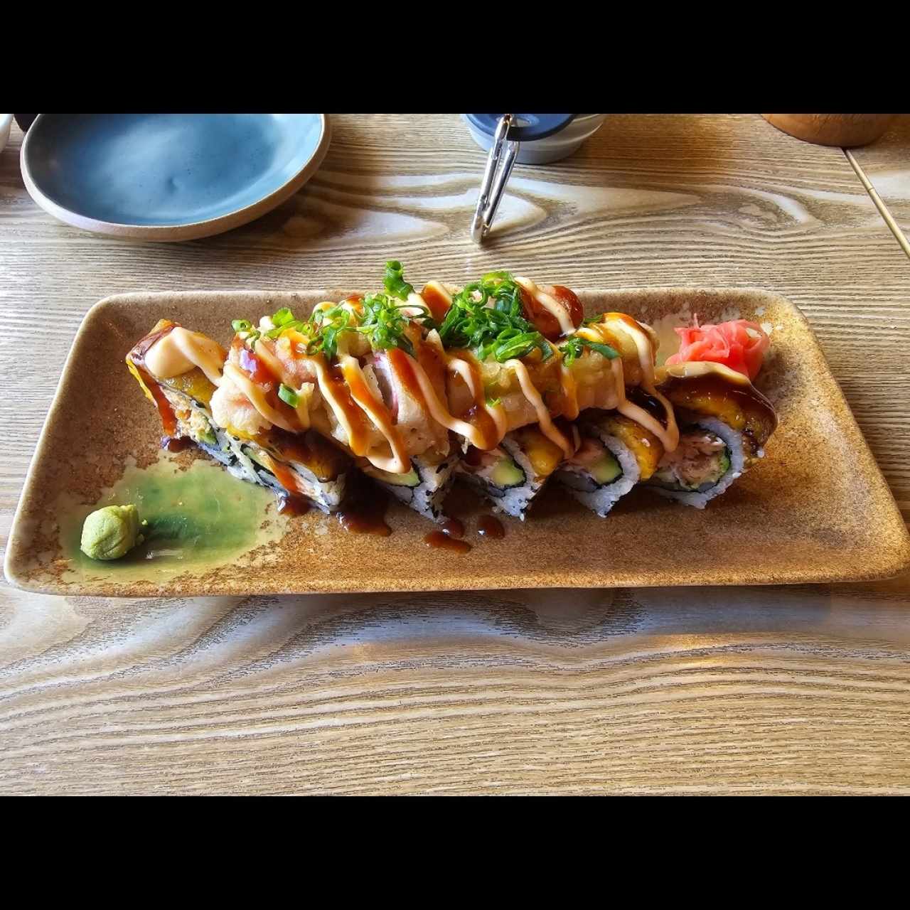 SUSHI - Filipino Roll