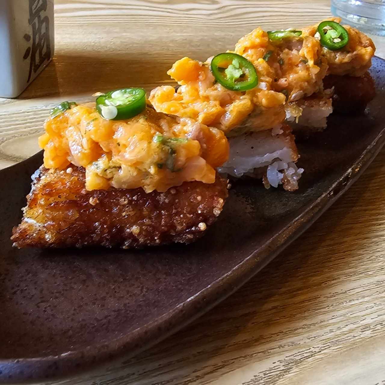 SUSHI - Spicy salmón
