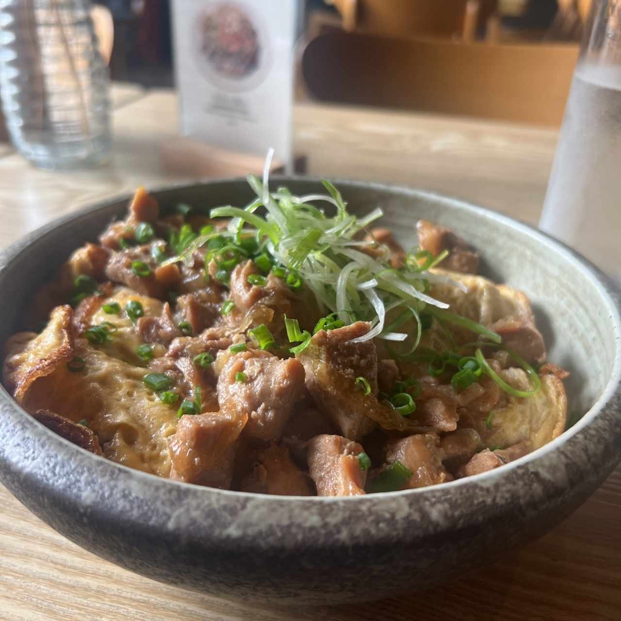 ESPECIALIDADES - Oyakodon