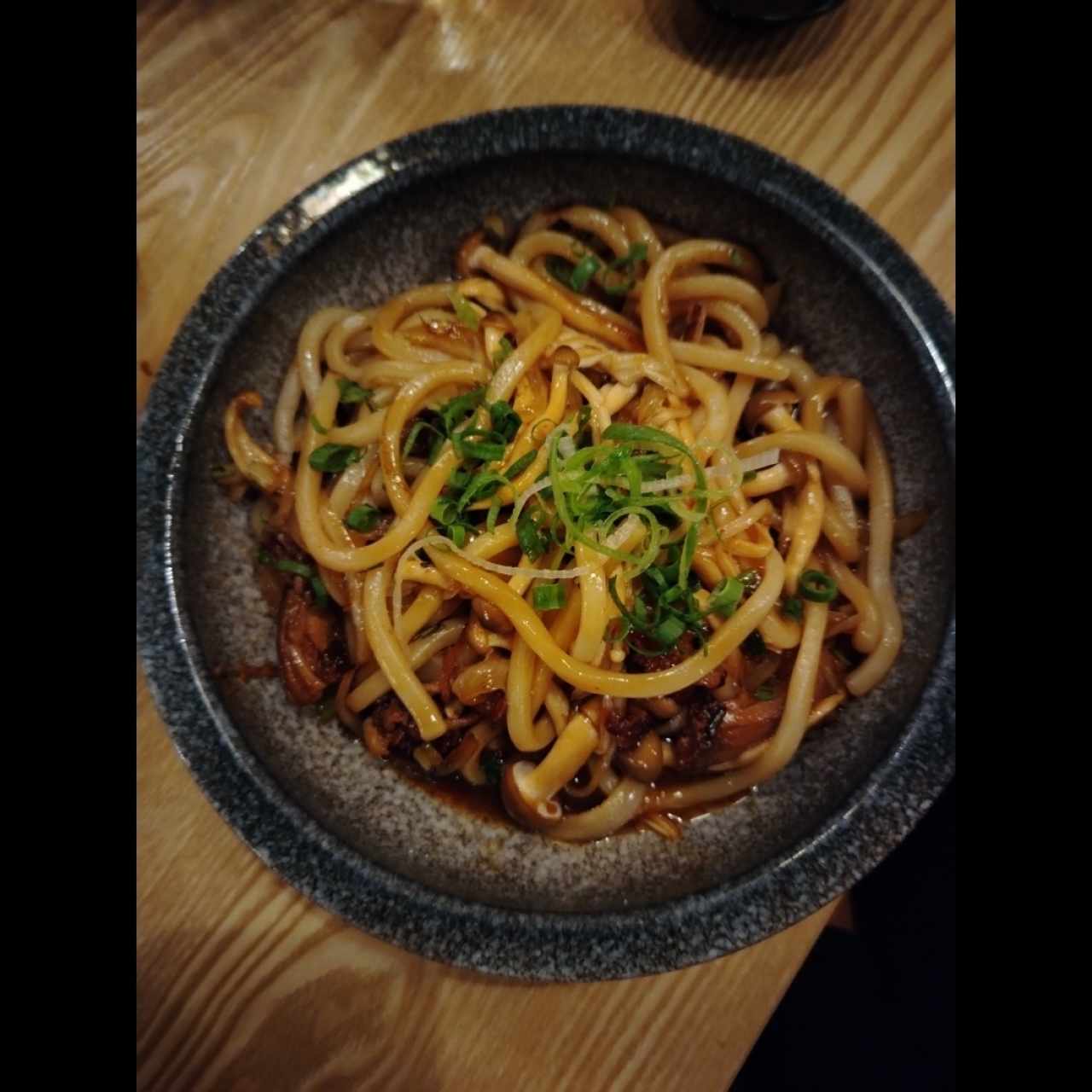 ESPECIALIDADES - Yakiudon