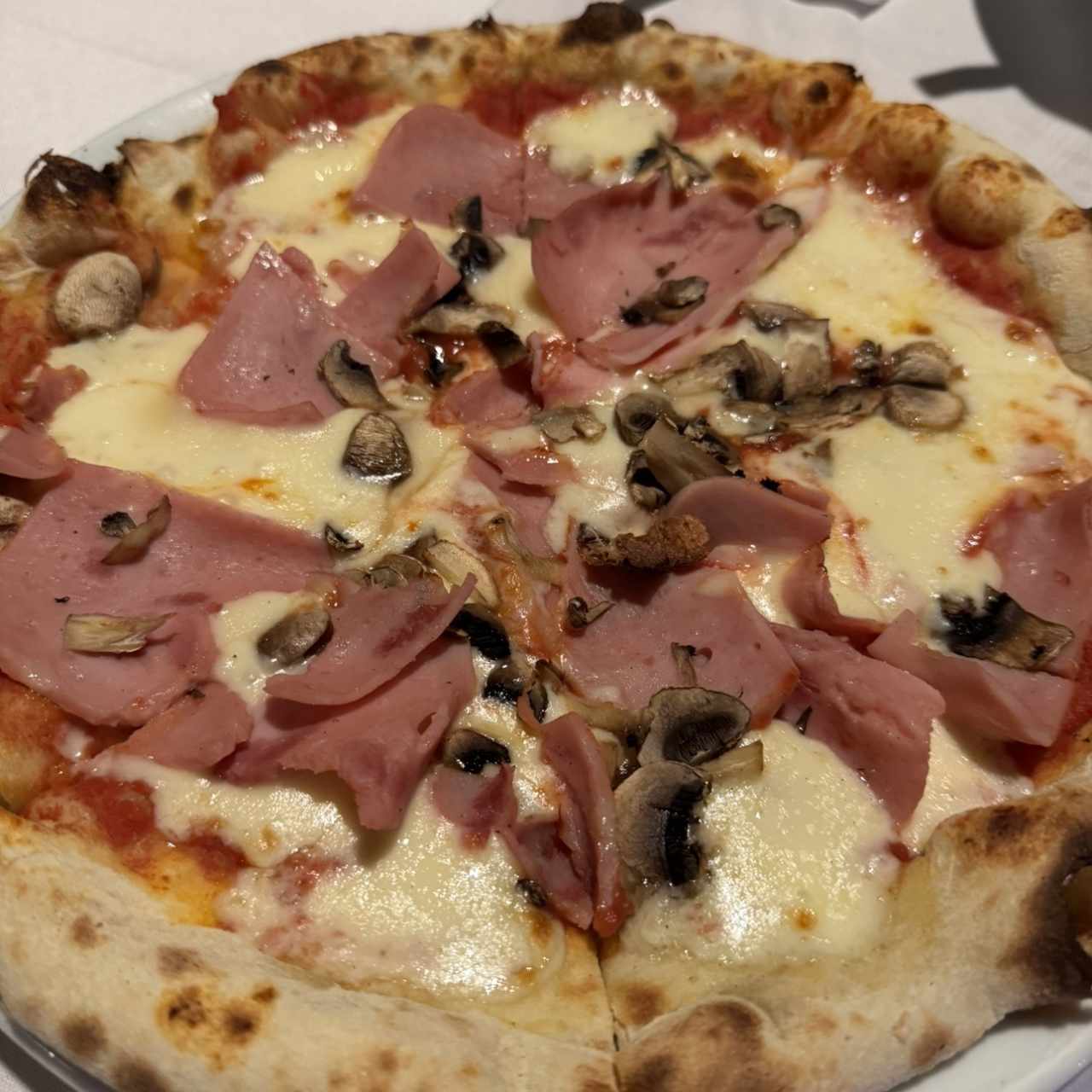 Pizza - Prosciutto e Funghi