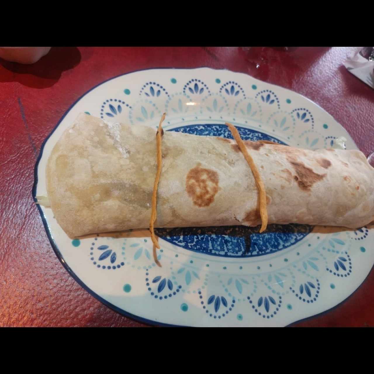 Platos Fuertes - Burrito Especial Charro