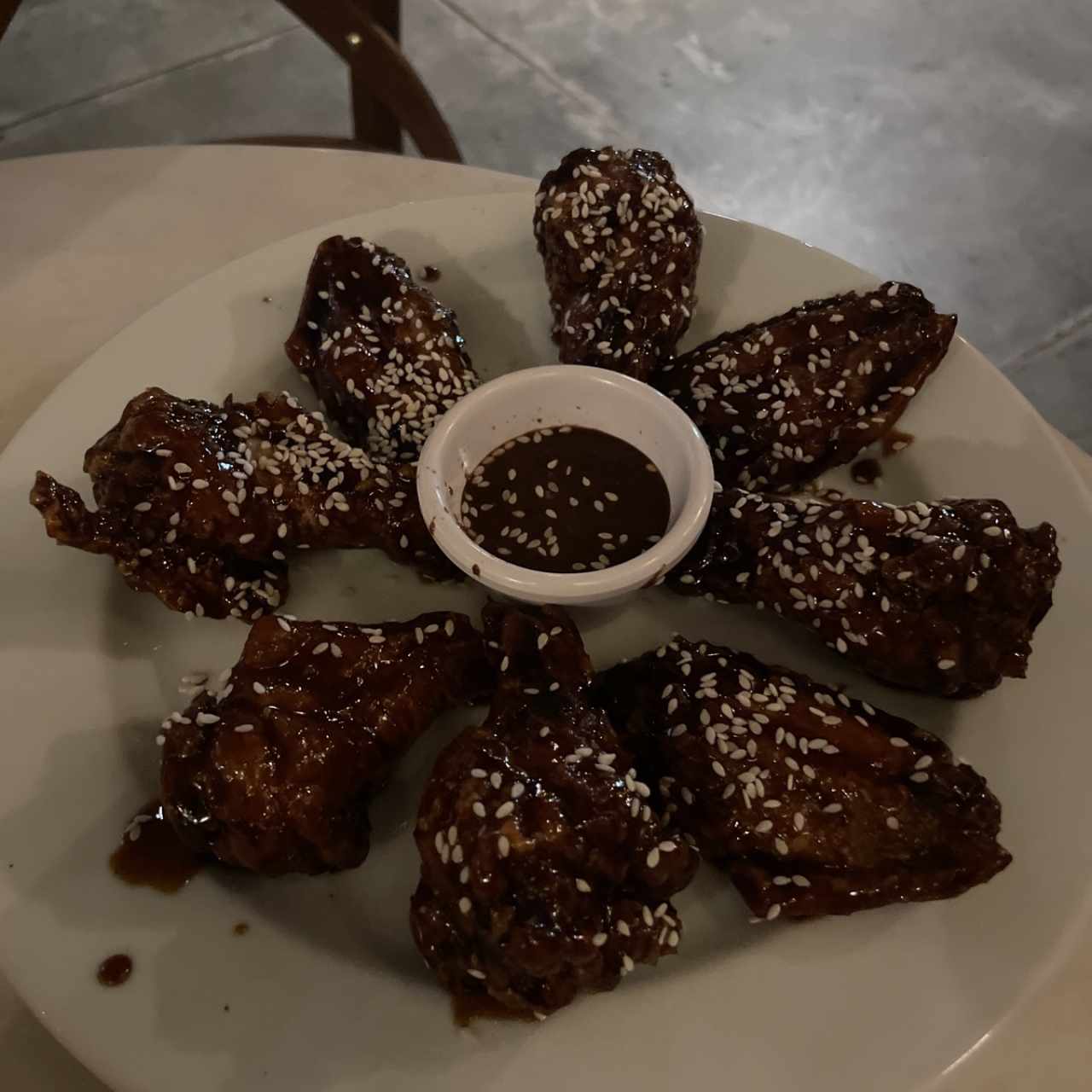 Alitas de Pollo con Salsa de Ron y Raspdura