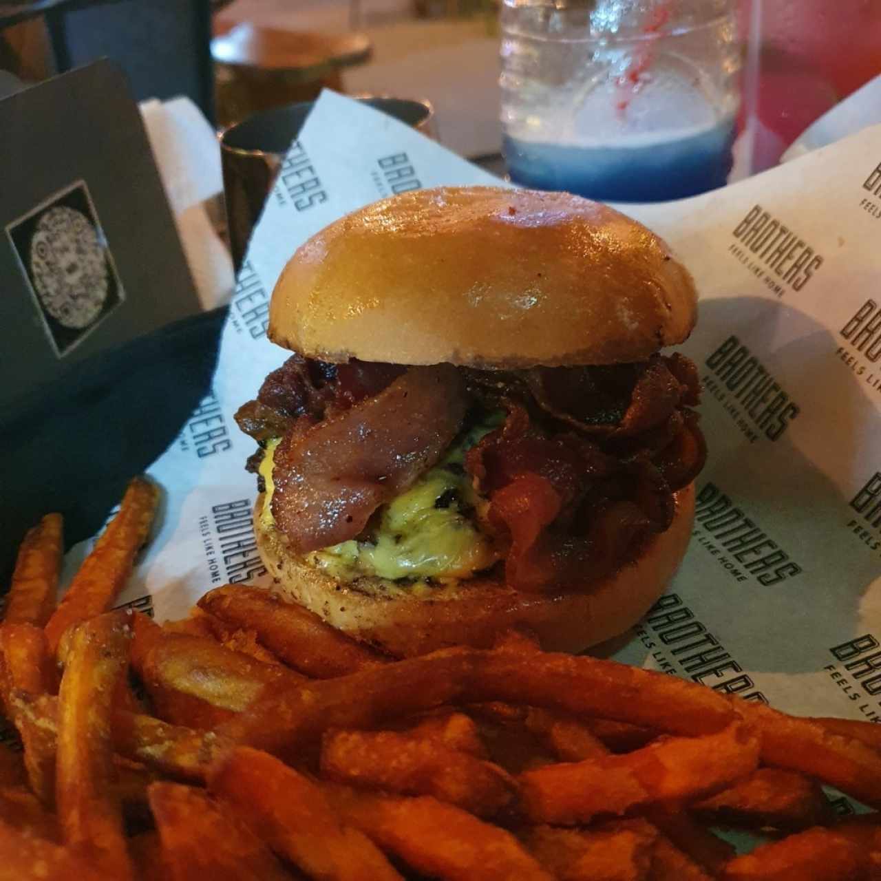 cheeseburguer de niños