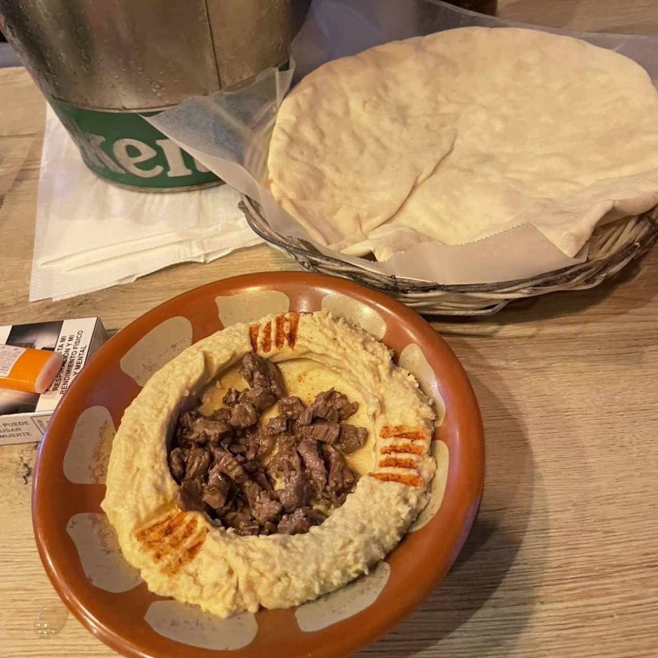 Hummus con Carne