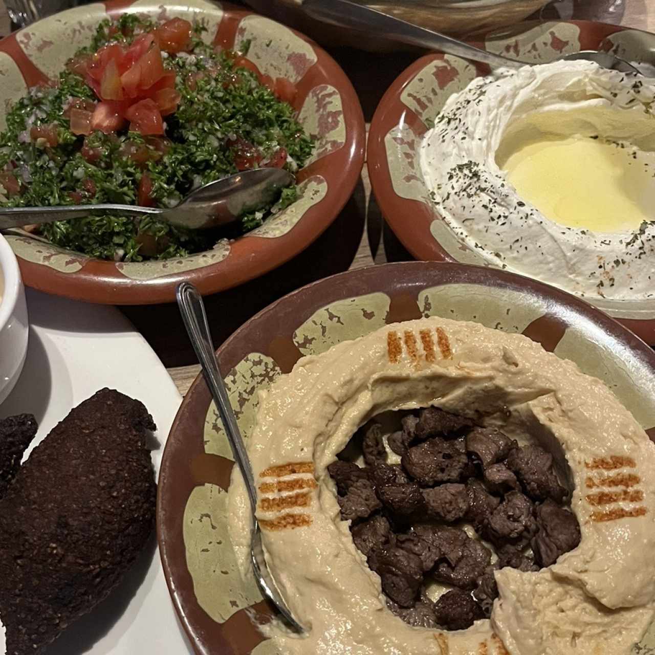 Comida Fría - Labné, Humus con Carne 