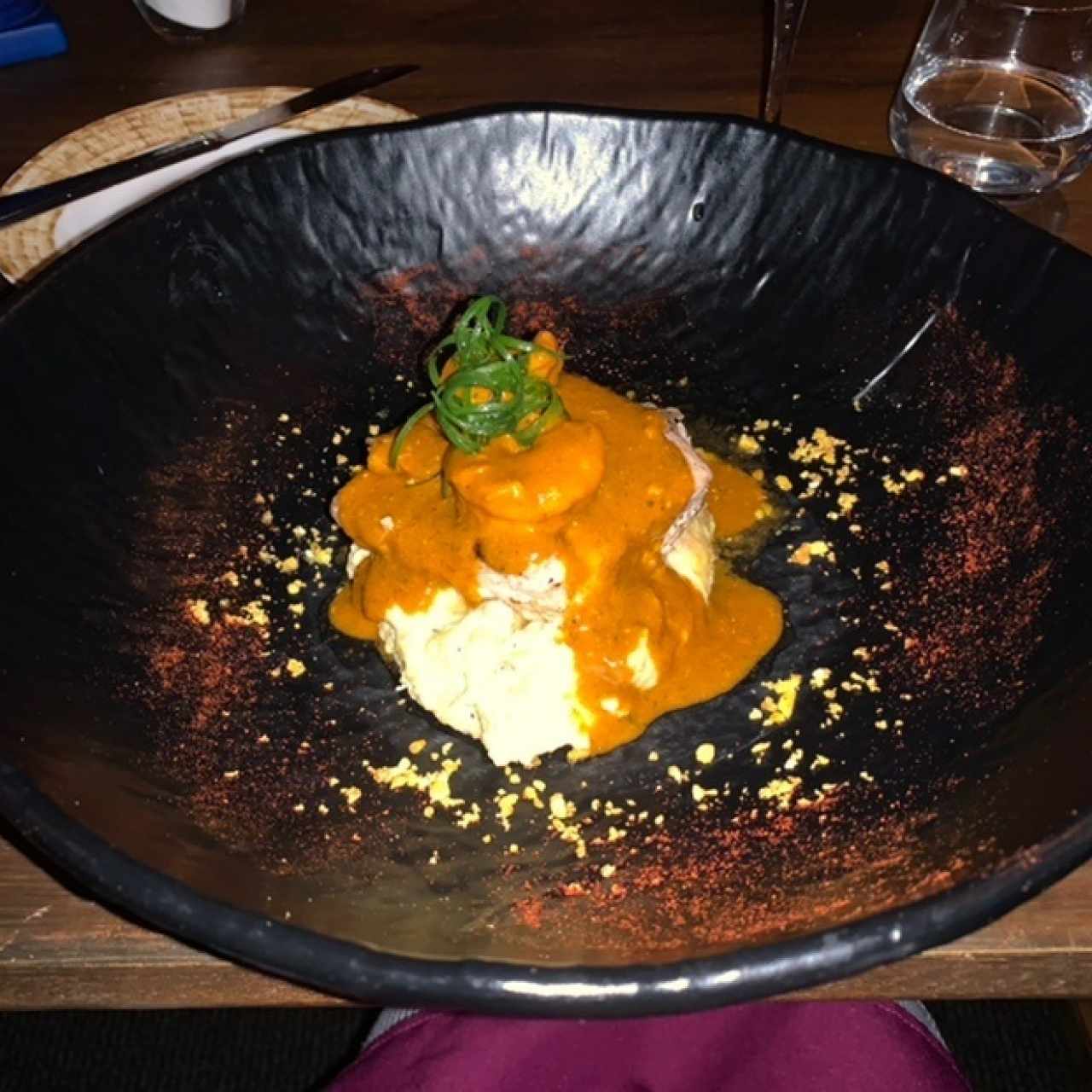 Pesca del Dia con Puré de Plátano Asado