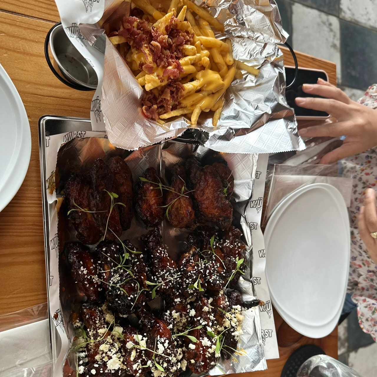 alitas y papitas 