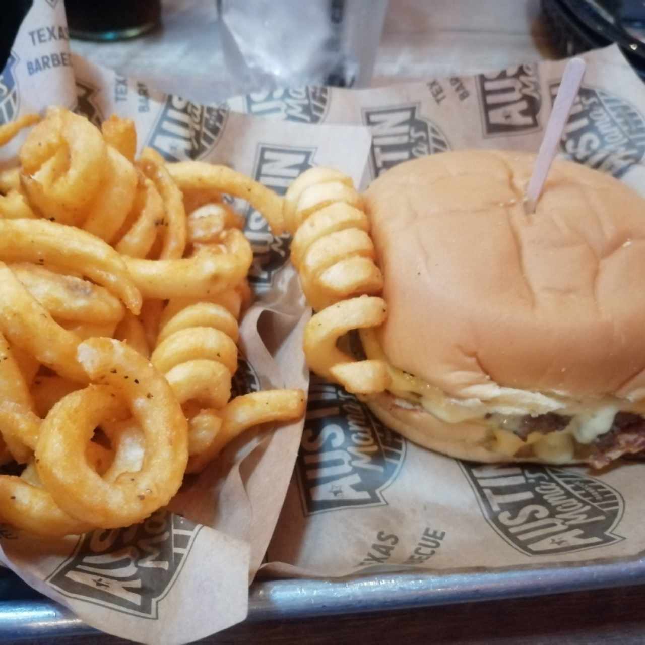 Sandwiches & Spuds - Oh!Klahoma Cheeseburger