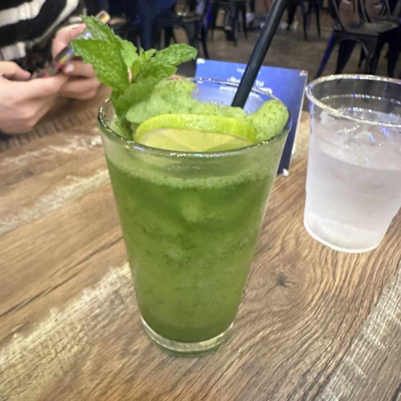 Limonada con Hierba Buena