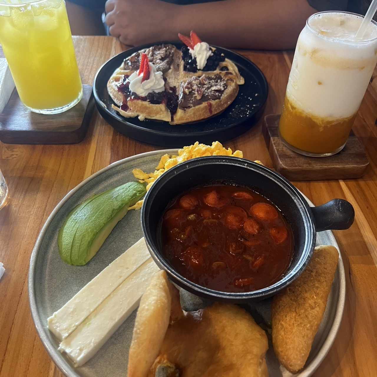 Istmeño y Waffle mix 