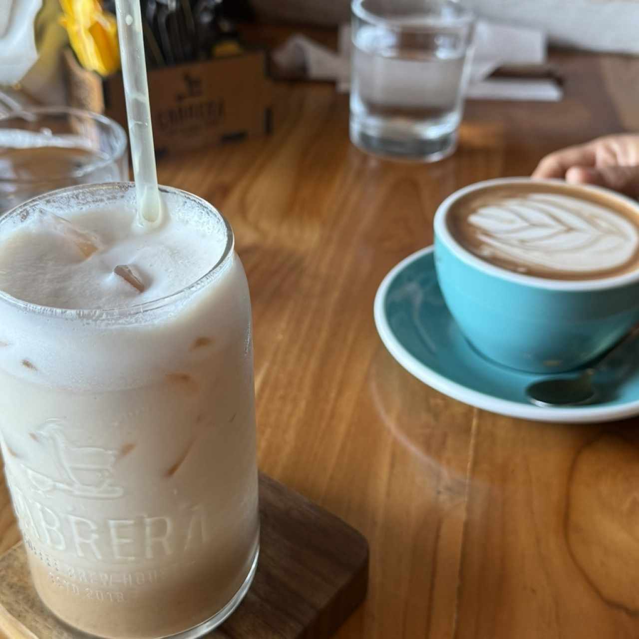 Chai te latte frio + mochachino