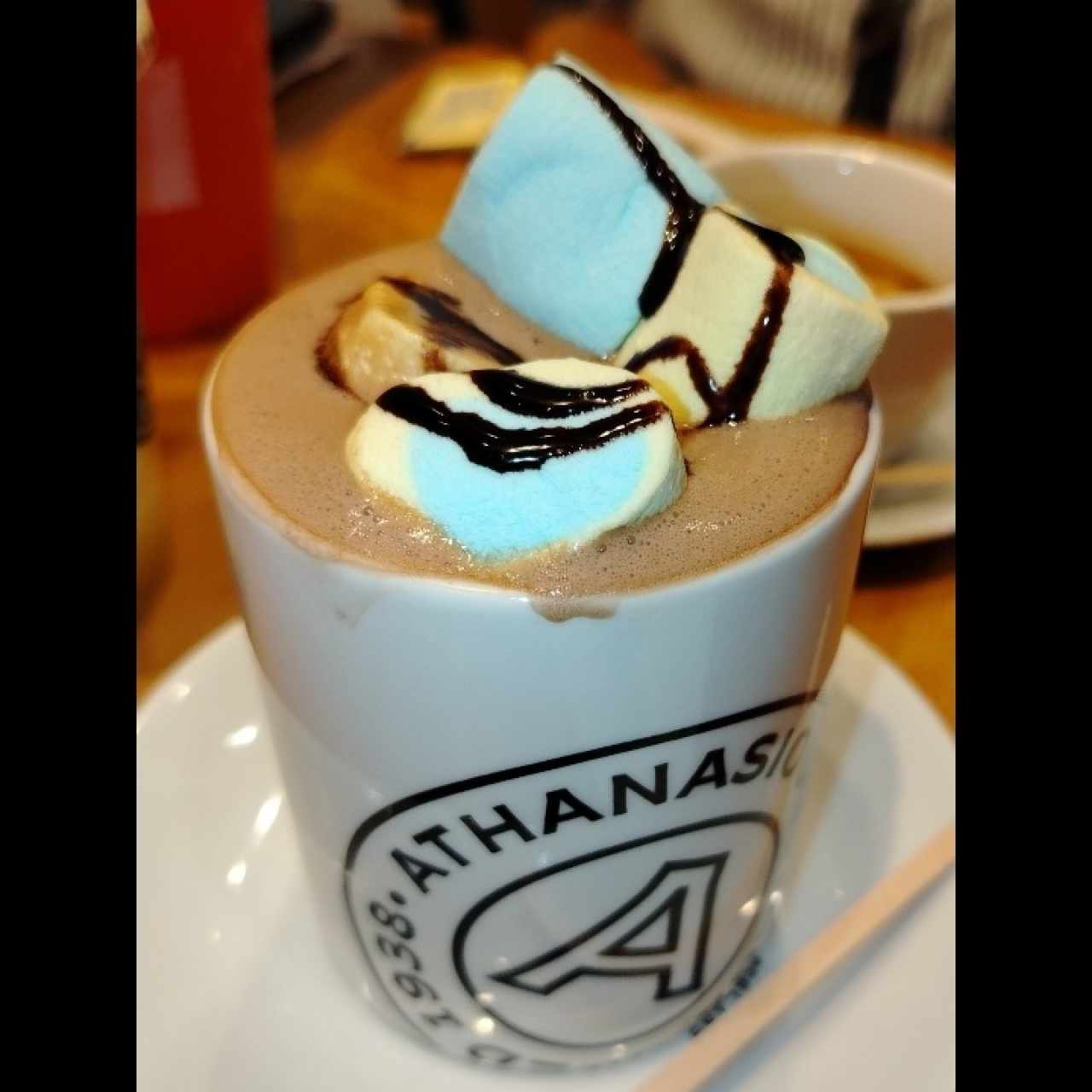 Chocolate con leche de almendras 