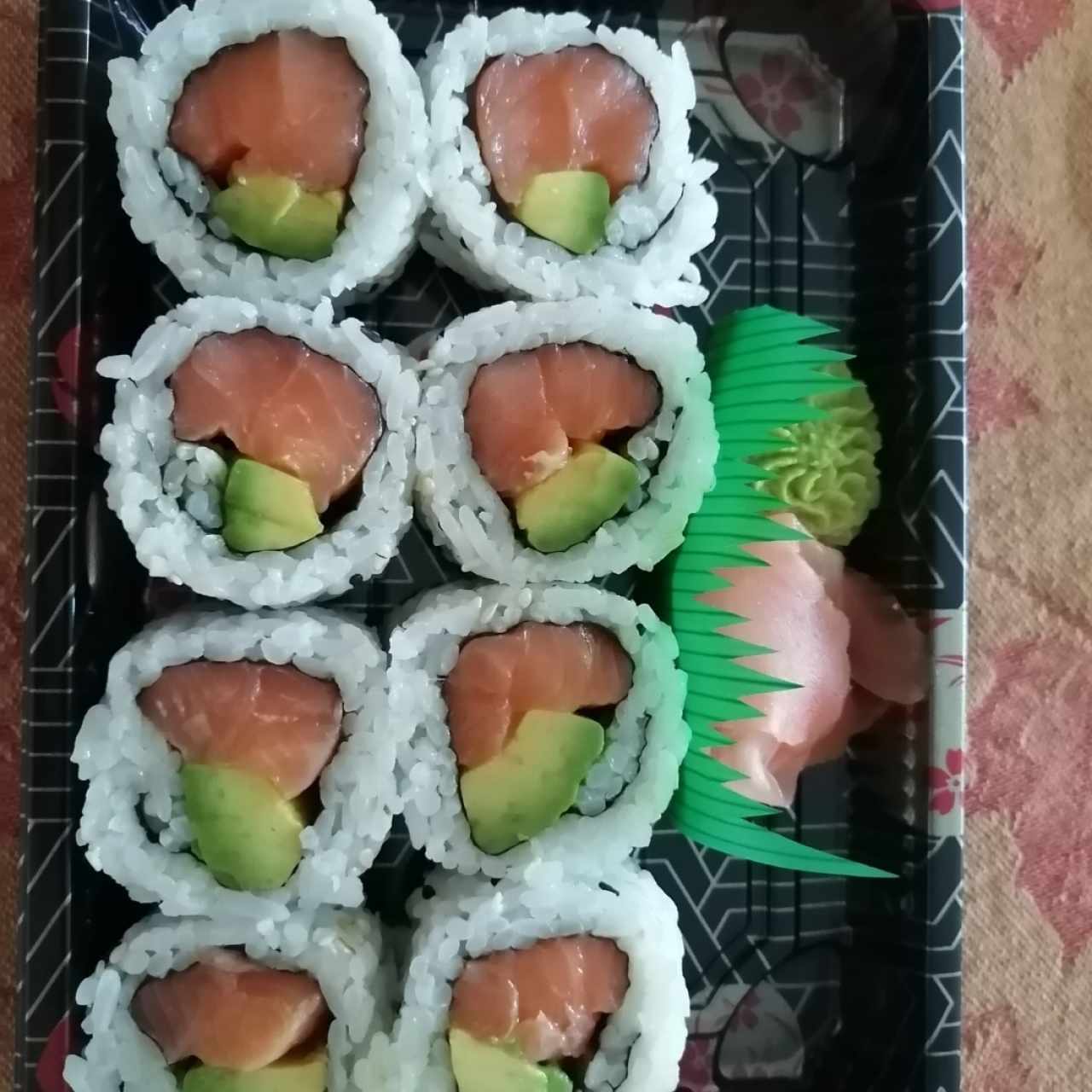 Salmón Roll