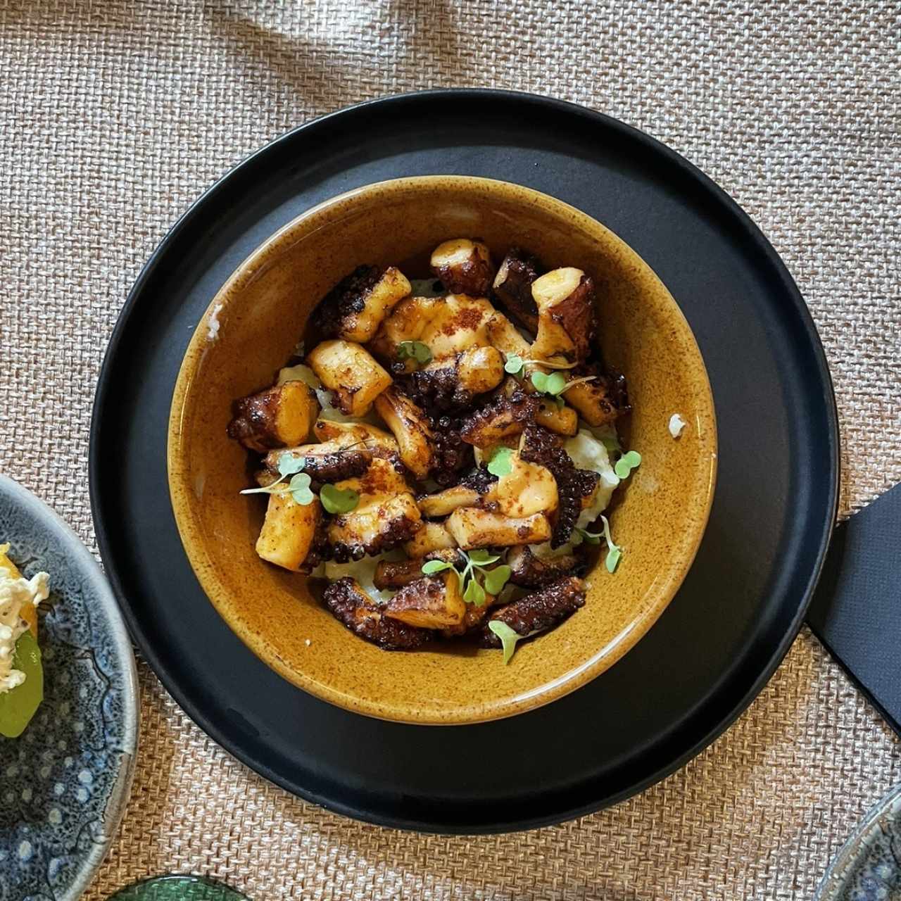 Pulpo con puré de papas 