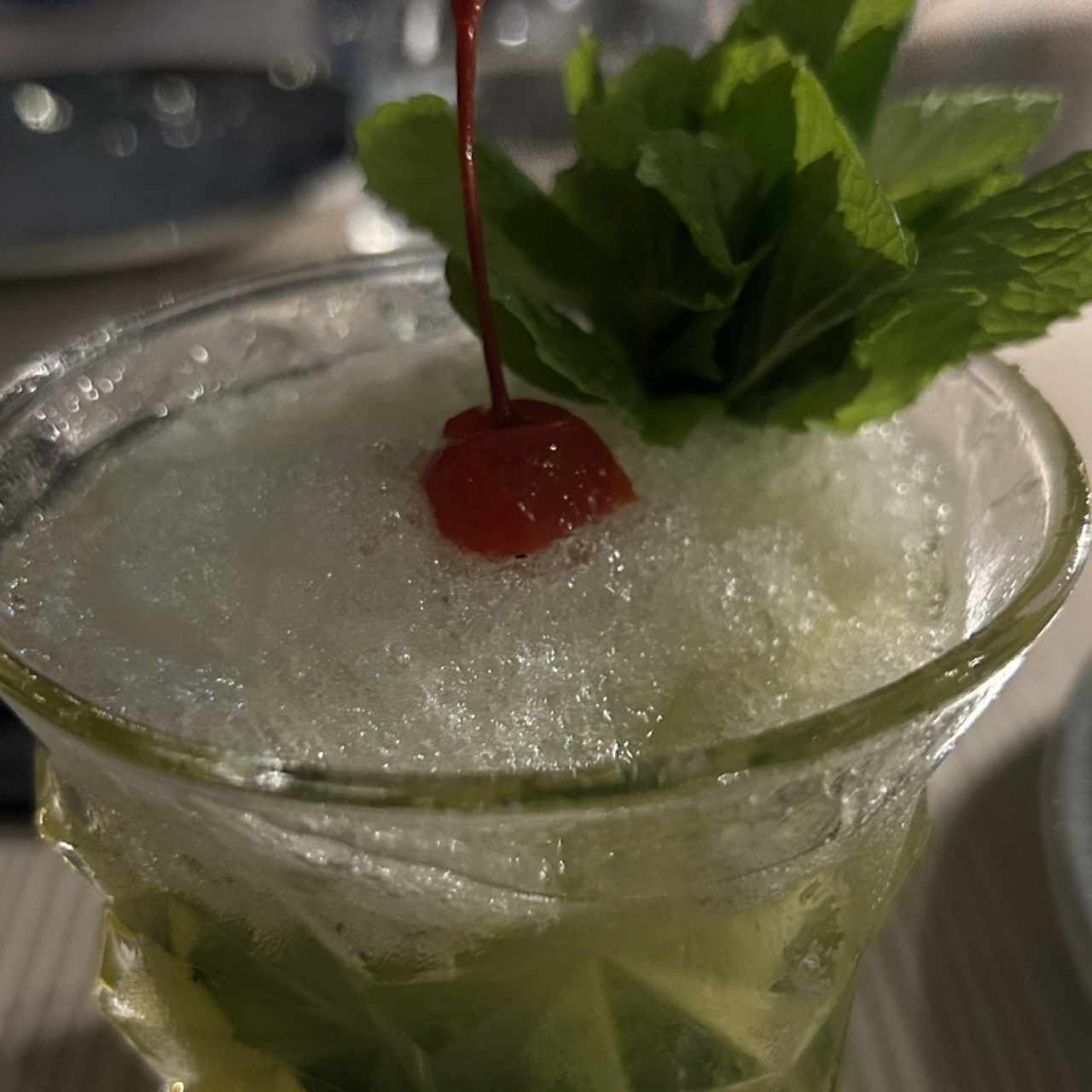 Coctel preparado con mezcal