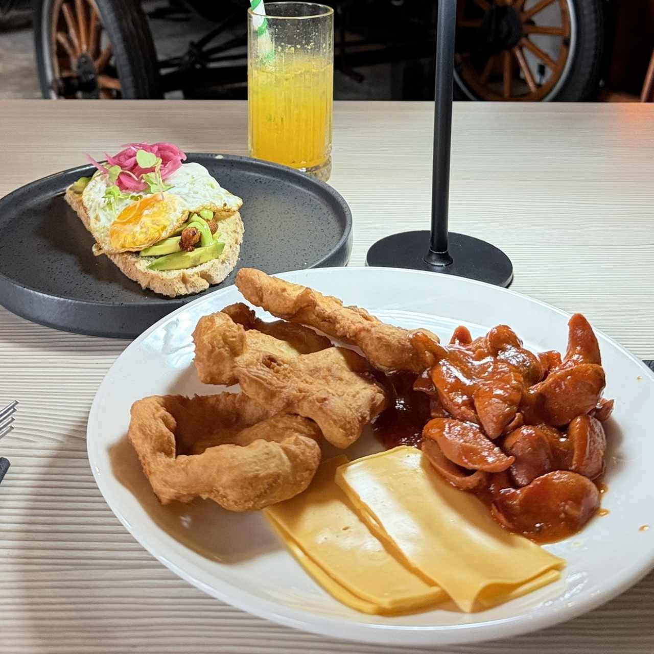 Hojaldre y tostada