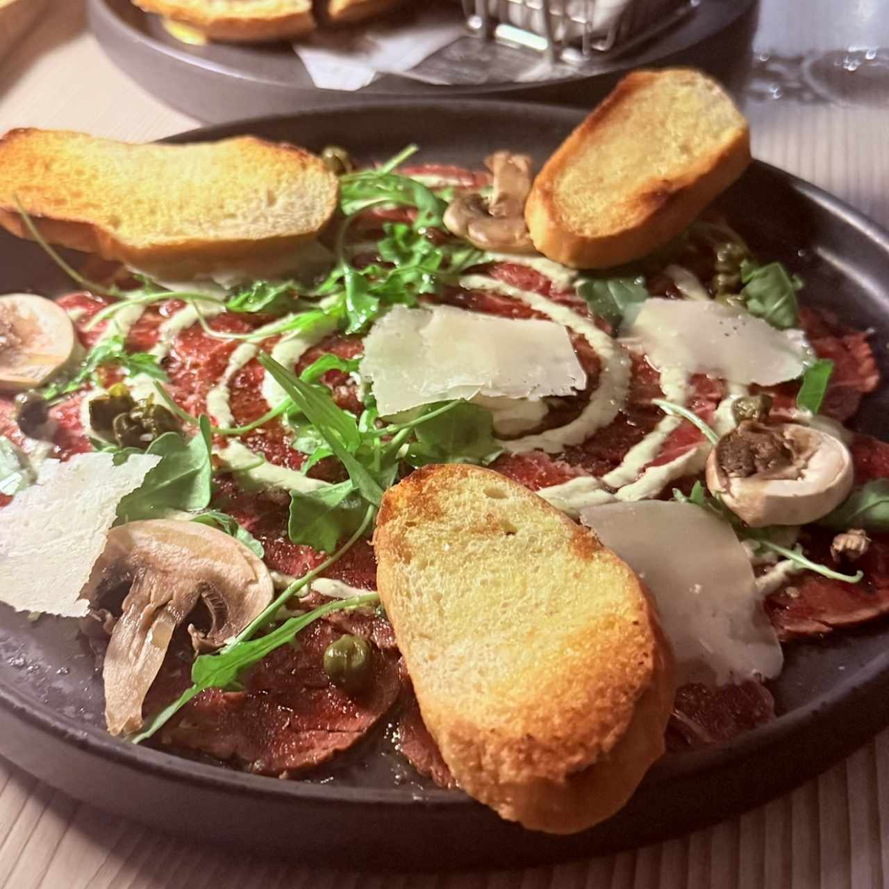 Entradas -Appetizers - Carpaccio de Res