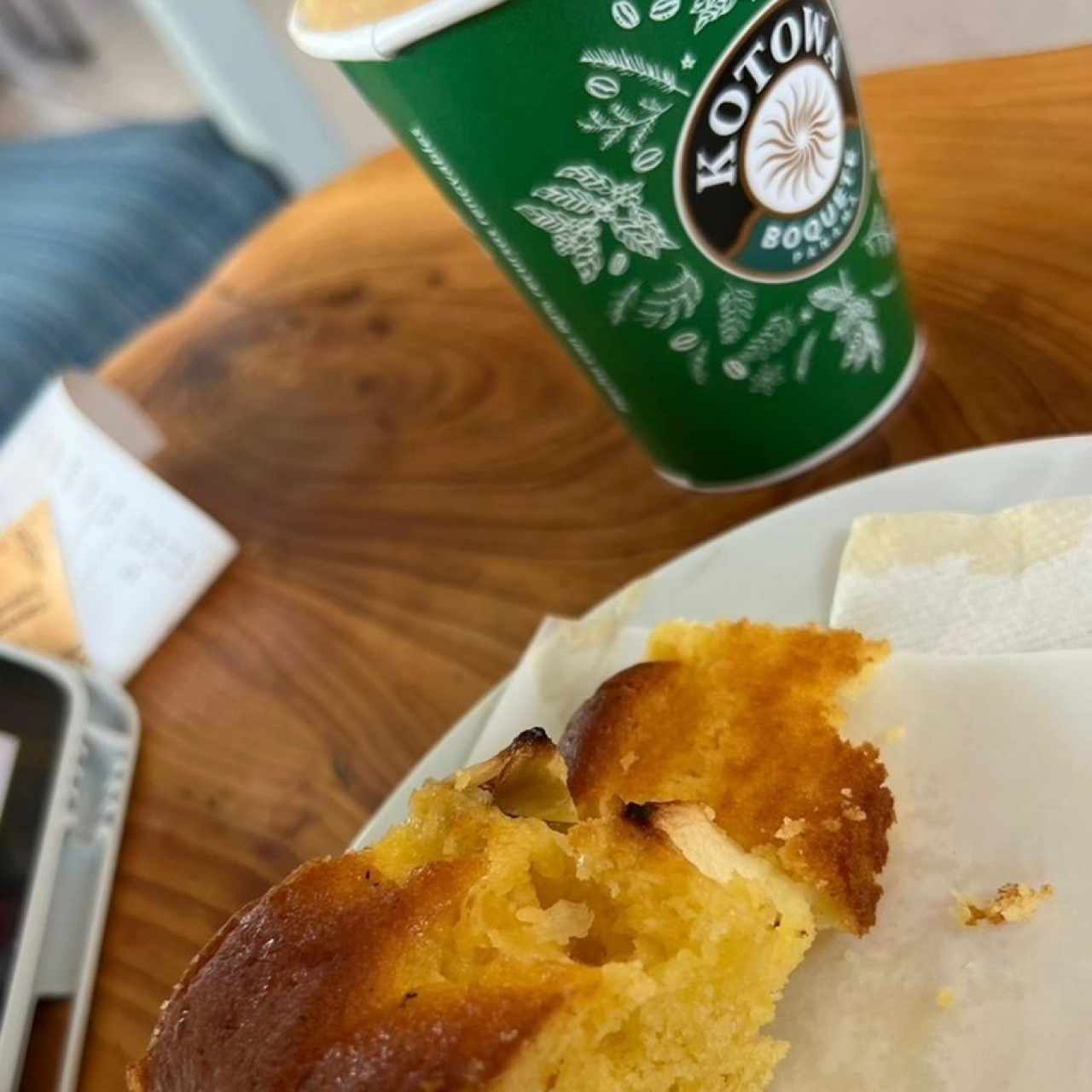 Café y bocadillo 