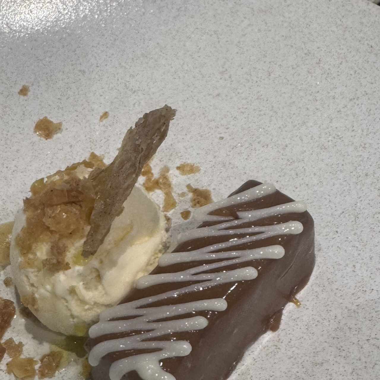 Postre de barra de chocolate