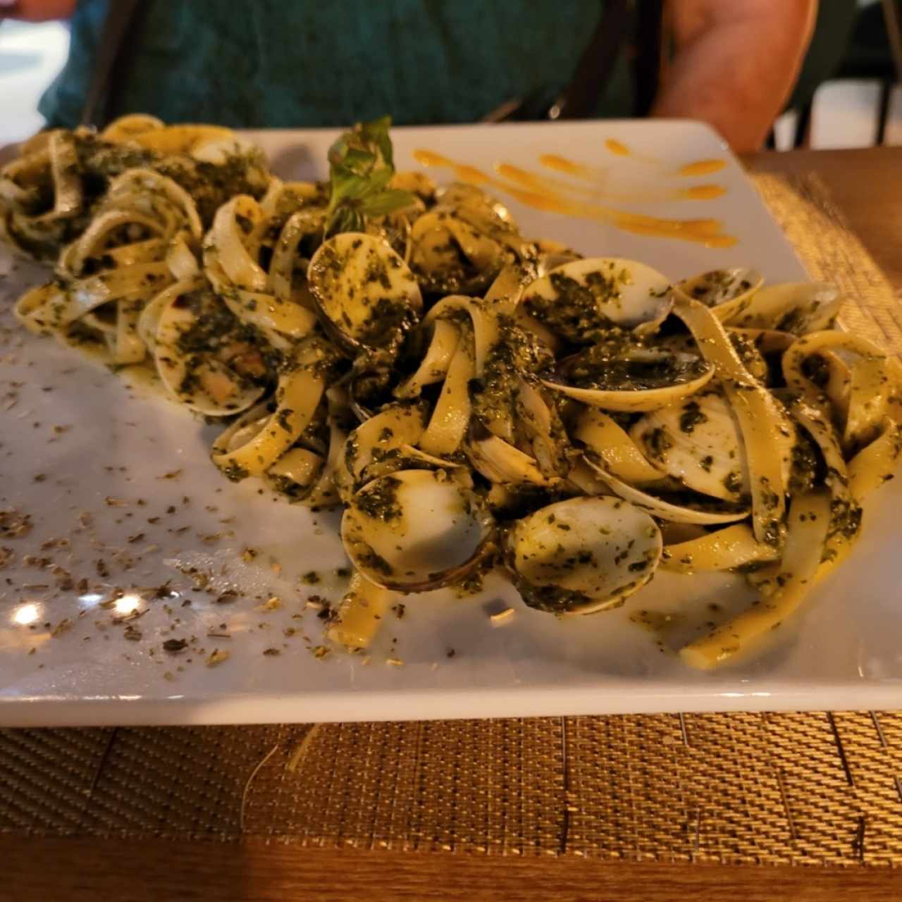 Fettuccine con Chorizo y Hogos Porcini