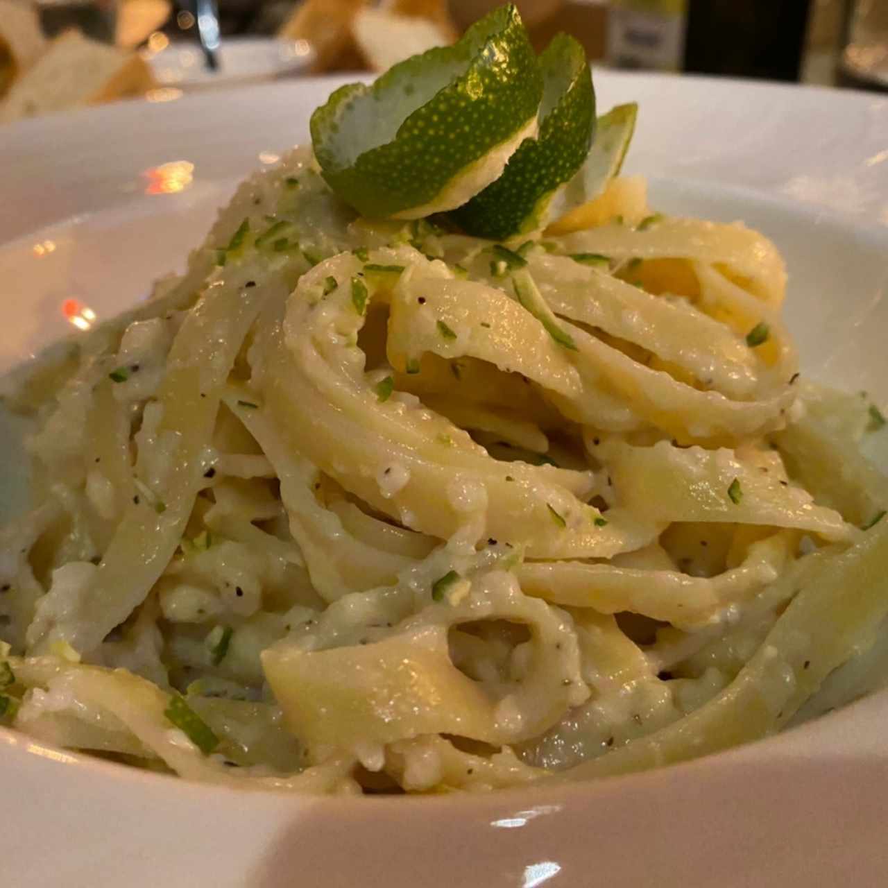 Espaguetis Cacio e Pepe a la Romana