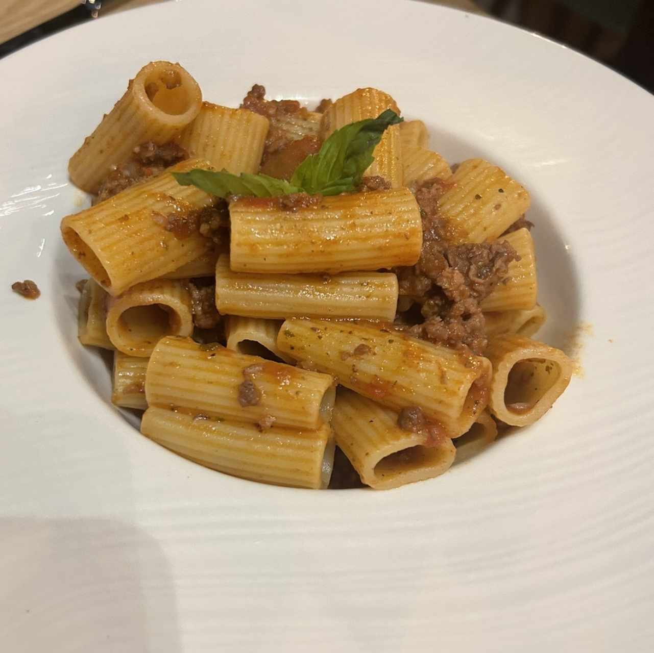 Rigatoni con Salsa Boloñesa de la Abuela Clara
