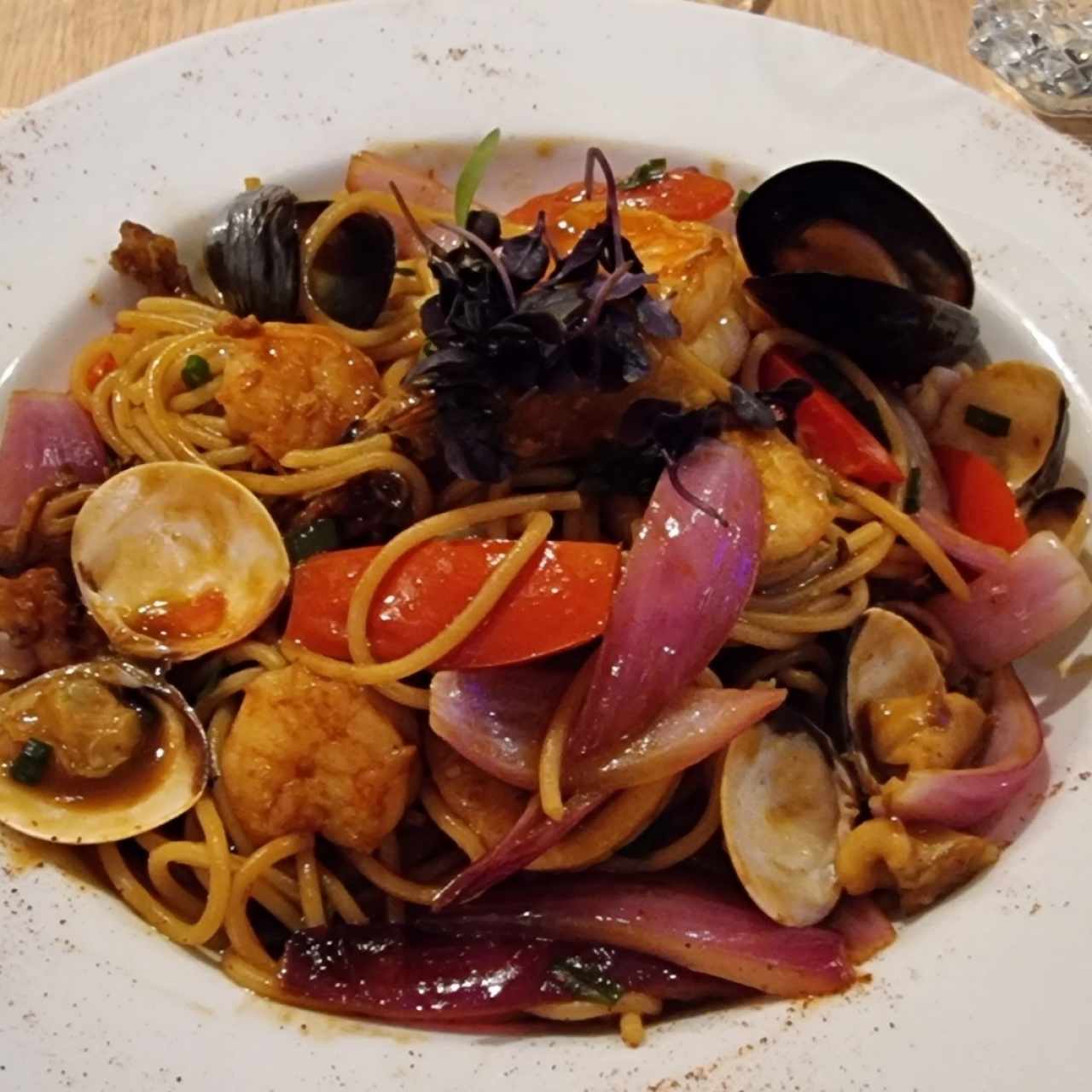 Tallarín Saltado de Mariscos