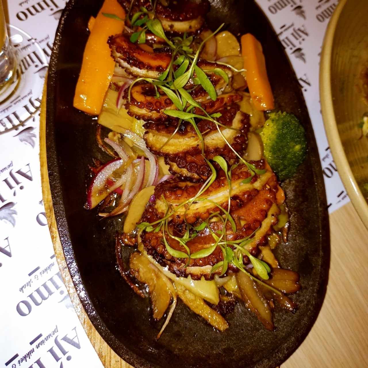 Entradas - Pulpo al Carbón