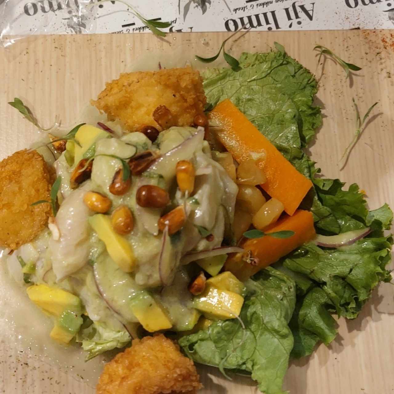 Ceviche de Corvina con Crema de Aguacate