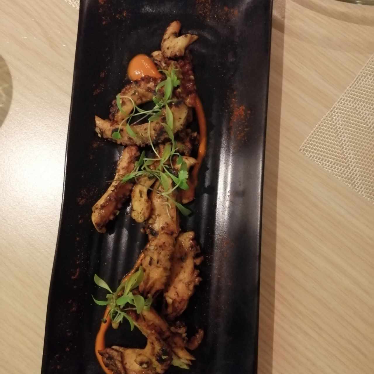 Entradas Calientes - Pulpo al Carbón