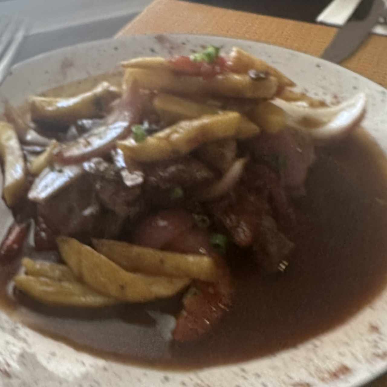 Carnes - Lomo Saltado