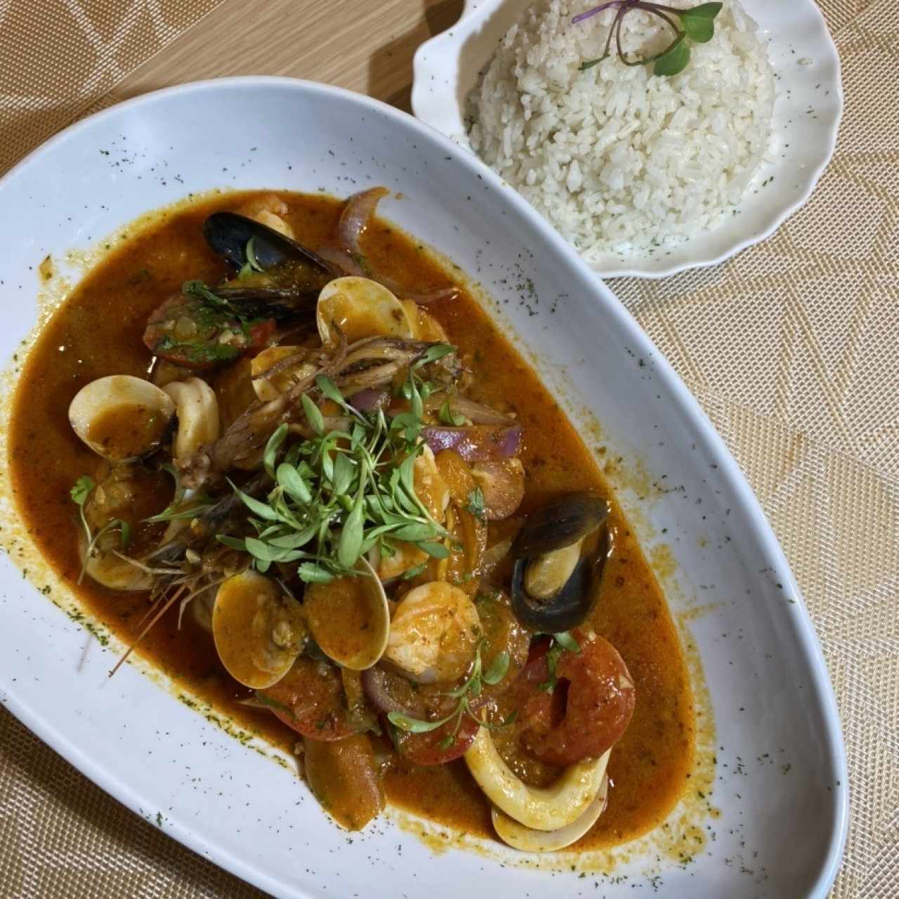 Sudado de Pescado y Mariscos