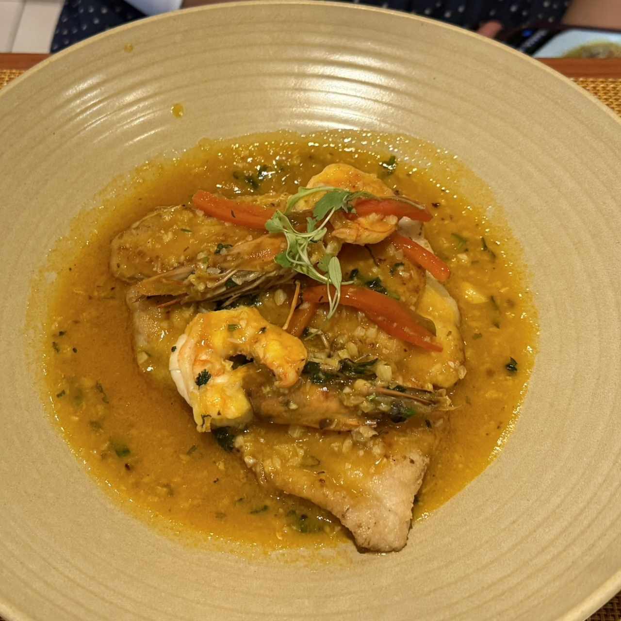 Corvina Rellena con Camarones