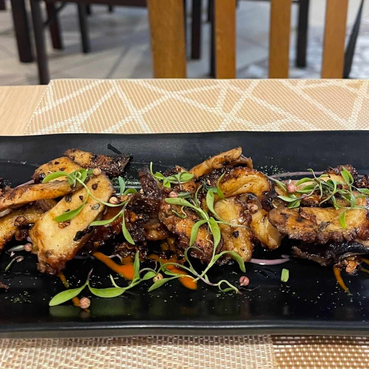 Entradas Calientes - Pulpo al Carbón