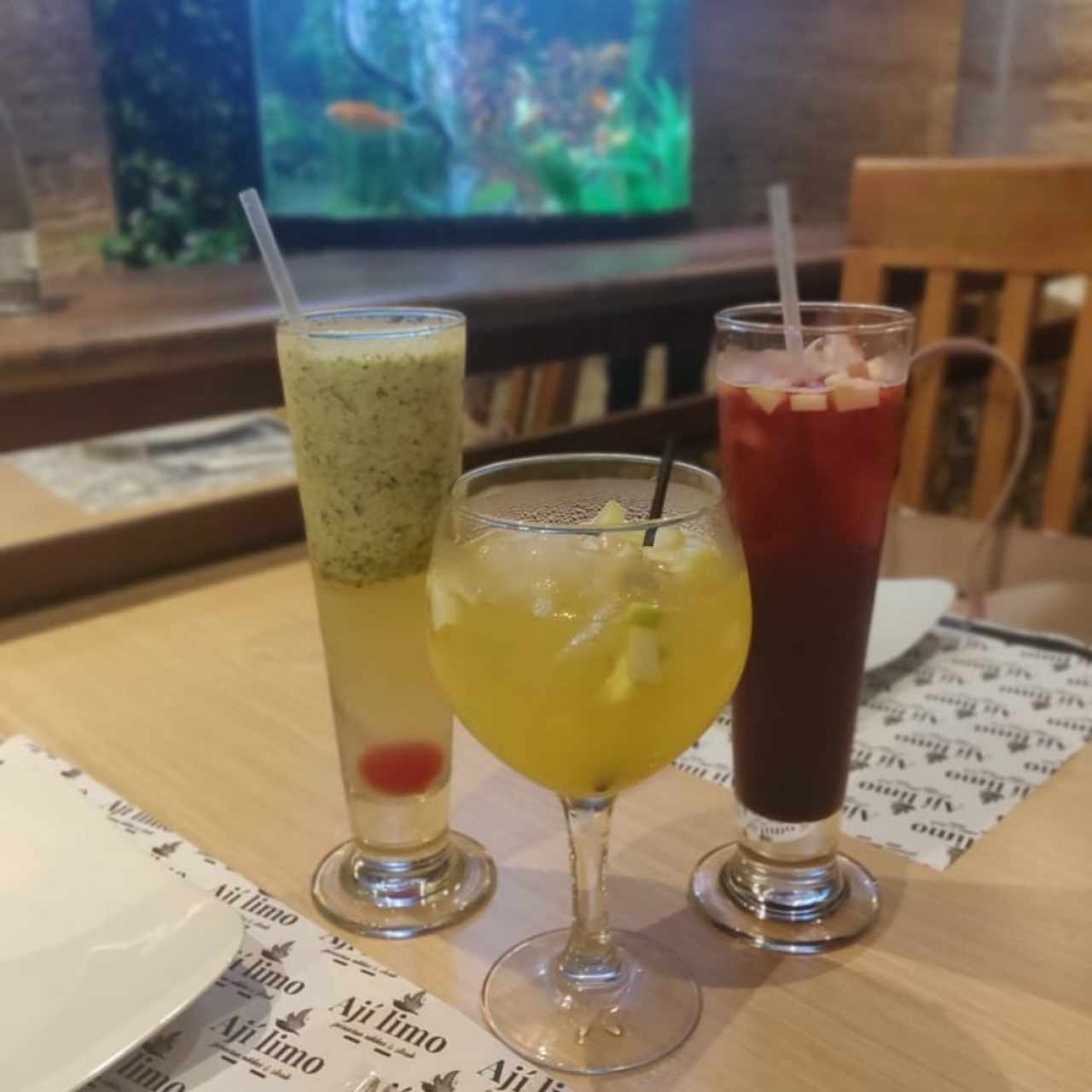 Sangria Blanca, Chicha morada y maracuya con hierba buena