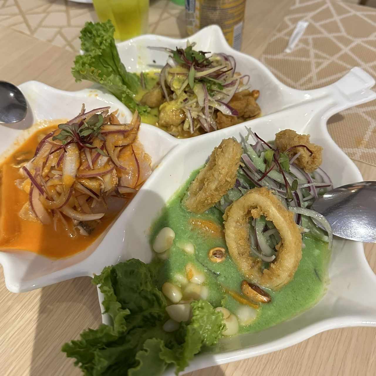Ceviche de Corvina con Crema de Aguacate
