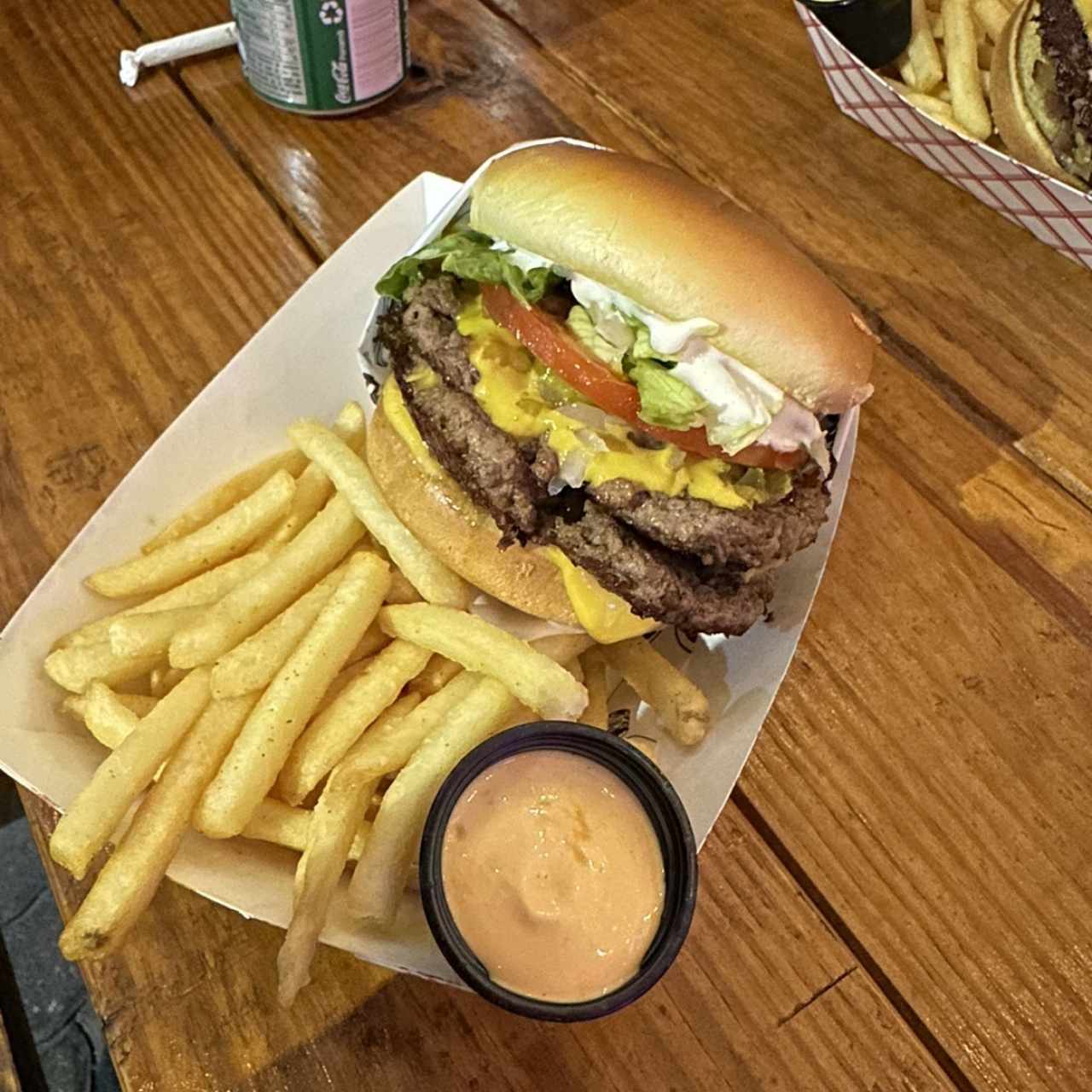 Fat lady con doble hamburguesa