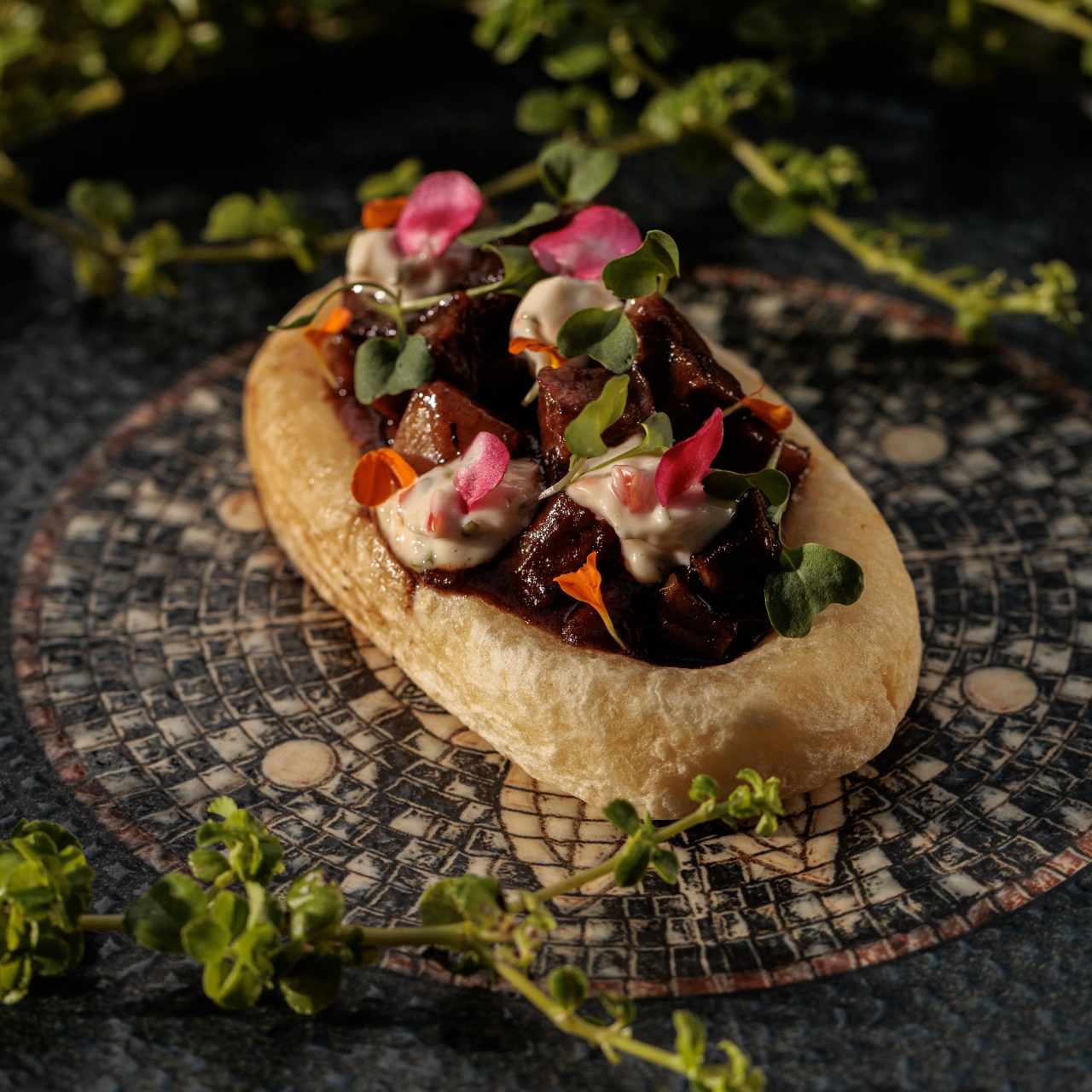 Carimañola Abierta Rellena de Brisket