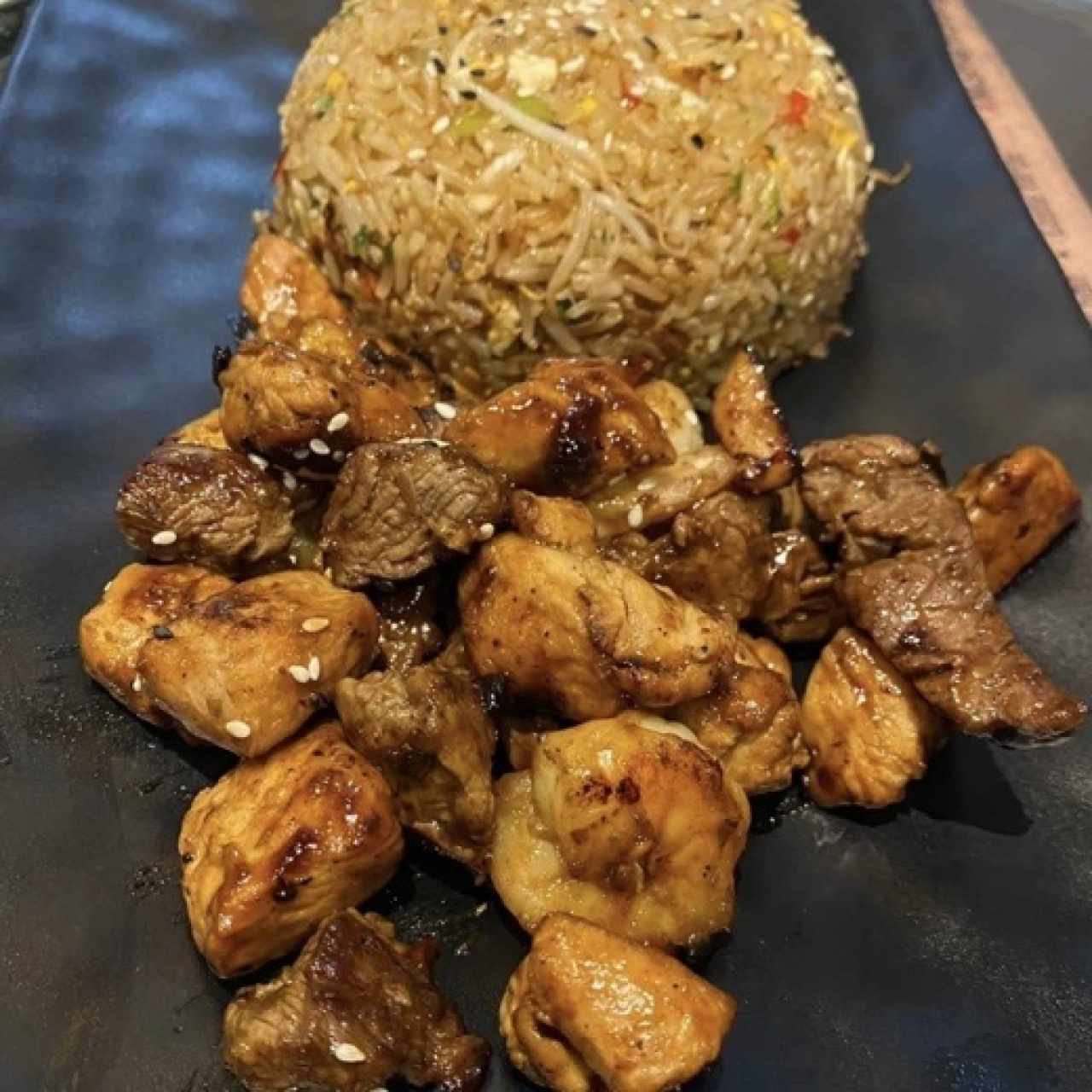 Yakimeshi mixto