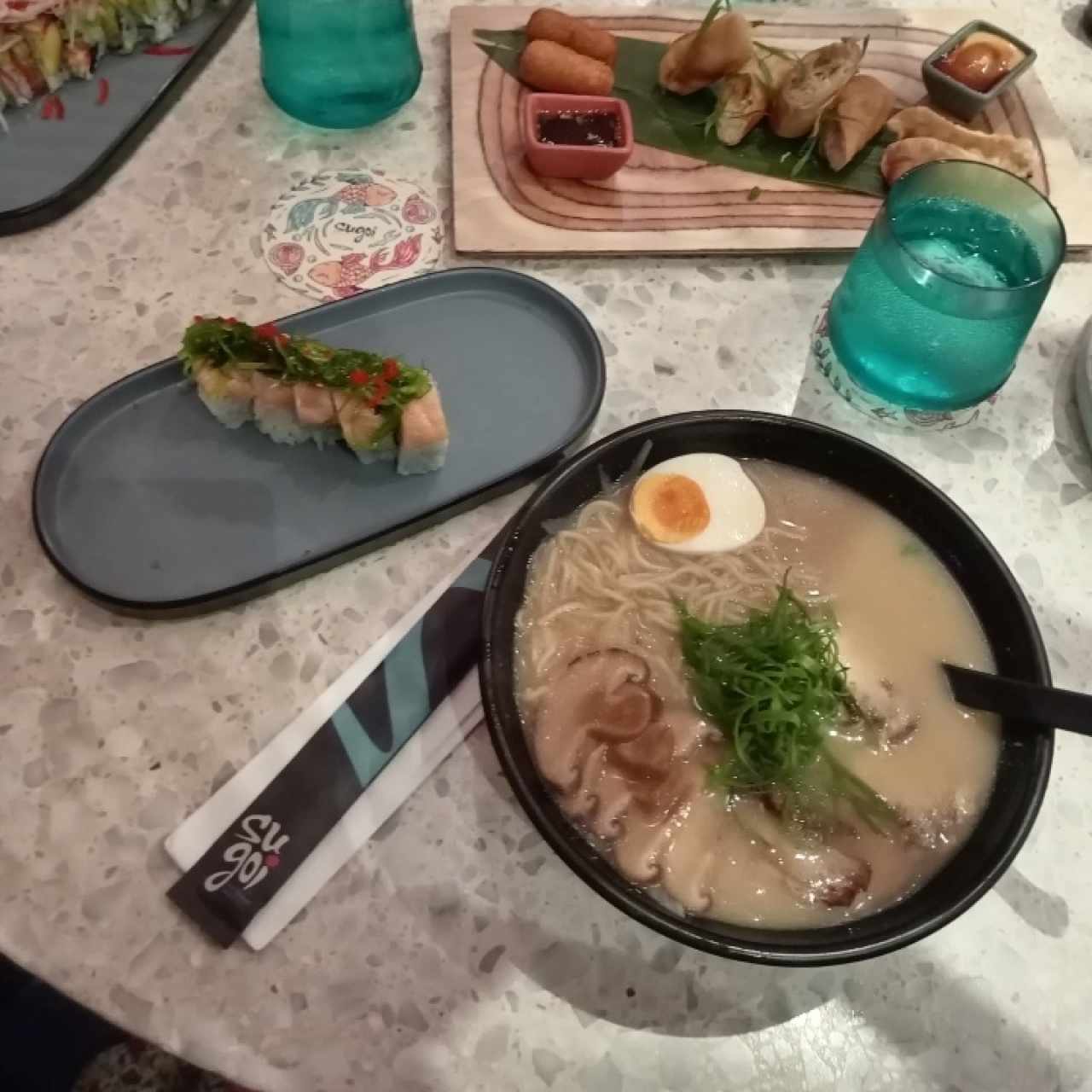 Philadelphia Especial + Sugoi Ramen