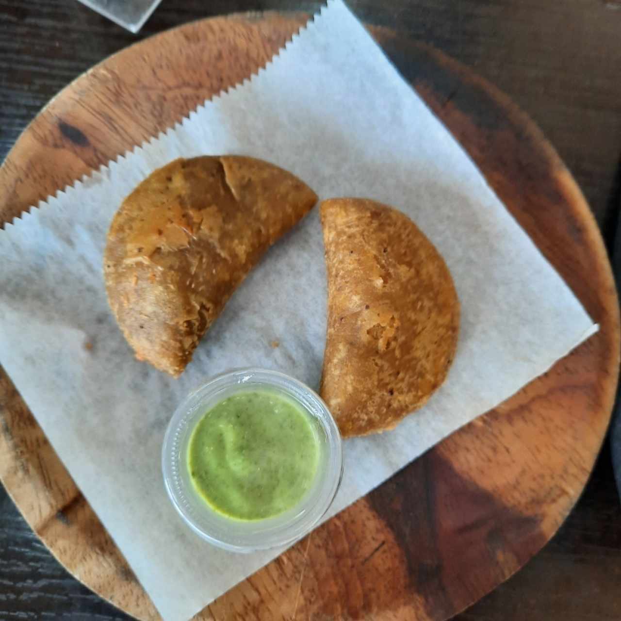 empanadas de plátano con pollo al curry