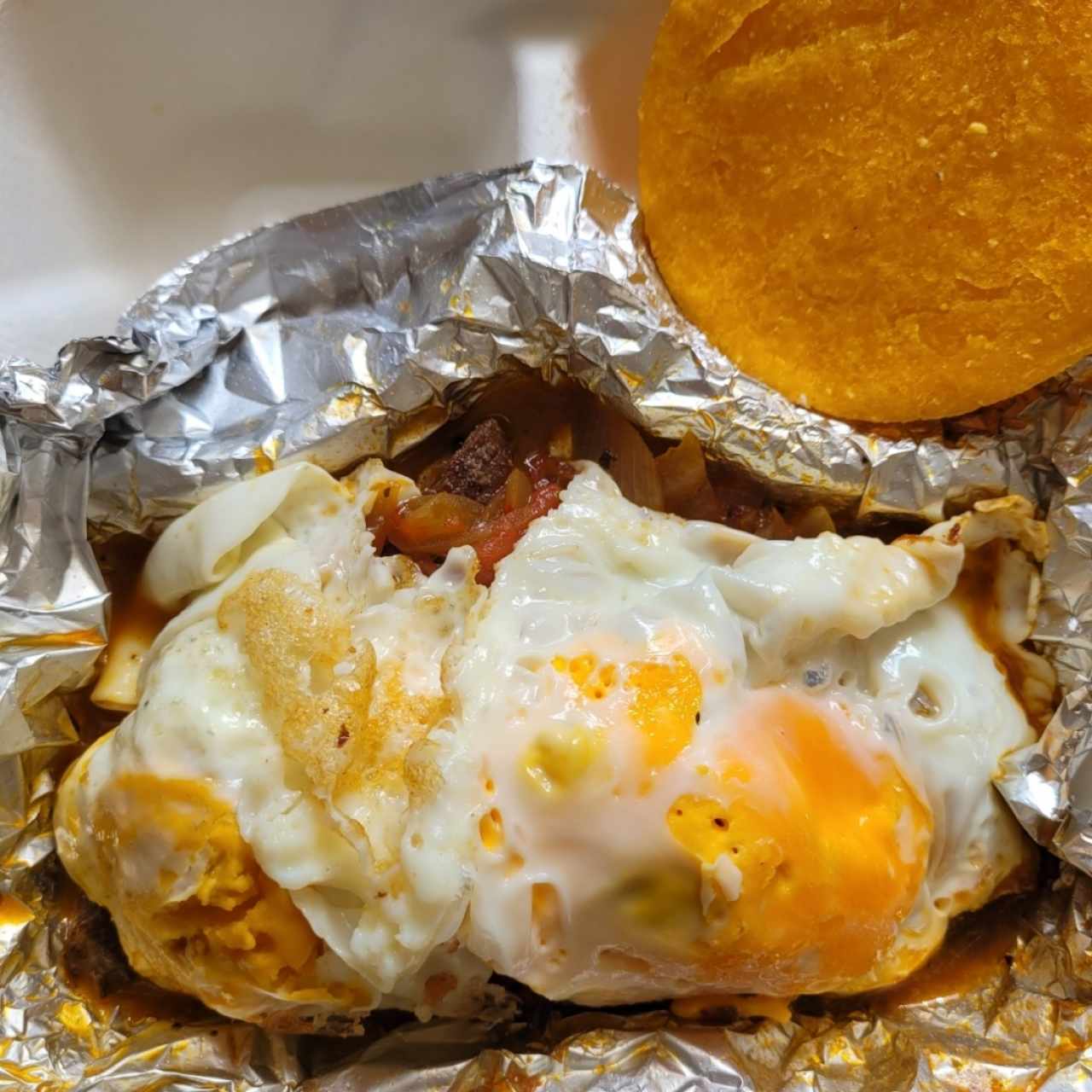 Desayuno - Bistec a Caballo con tortilña