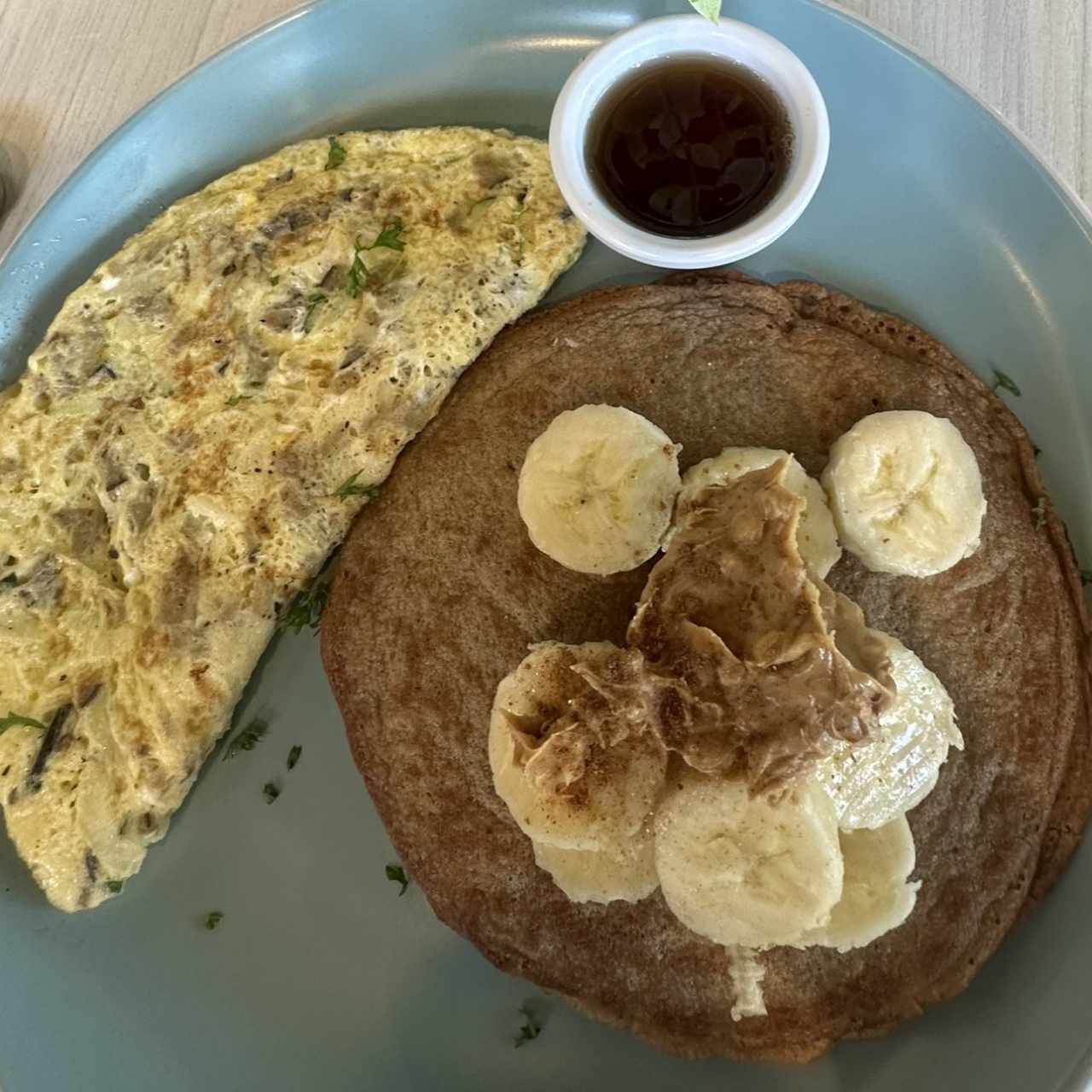 Pancakes de Avena con omelette de vegetales