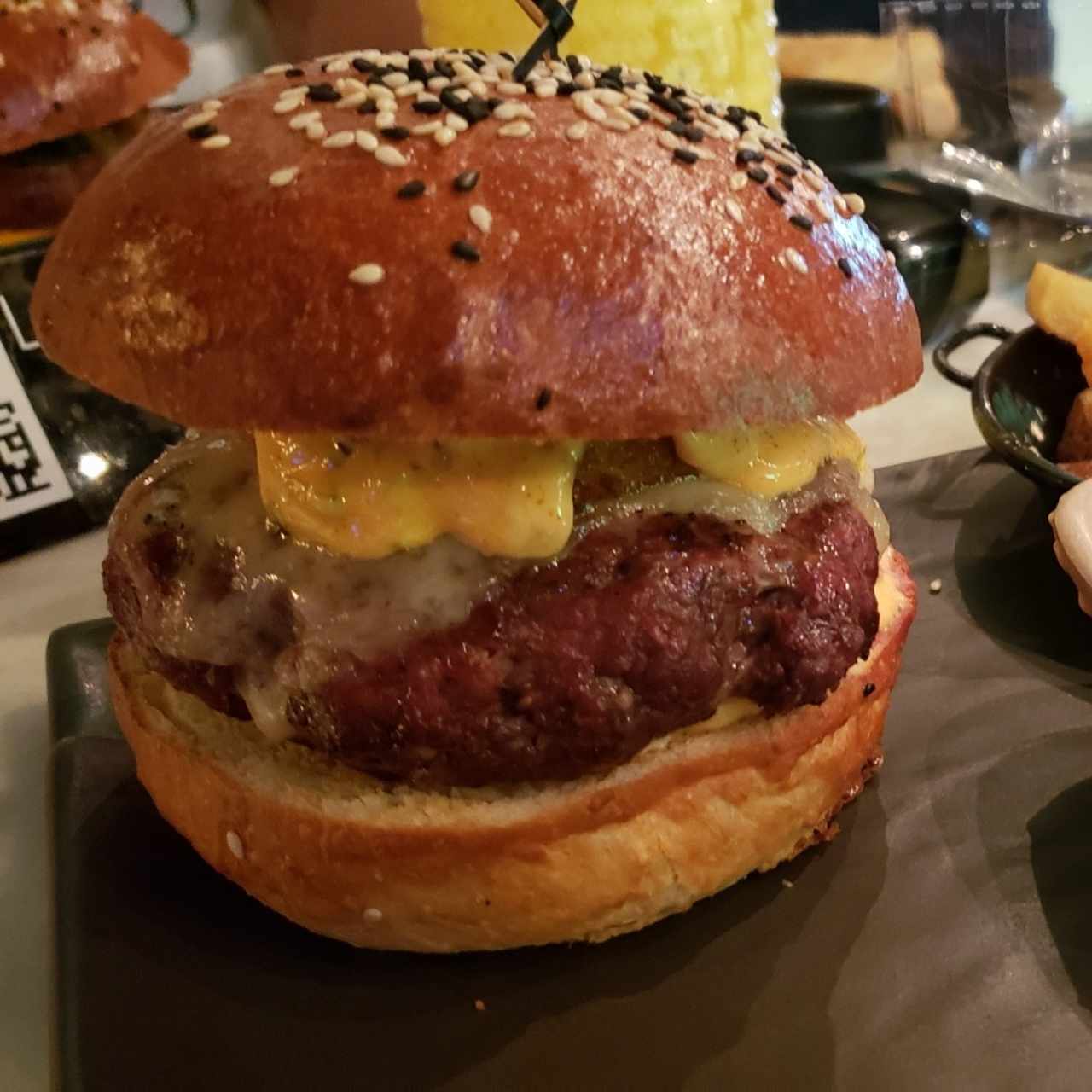 EN ARMONÍA - HAMBURGUESA LAZOTEA