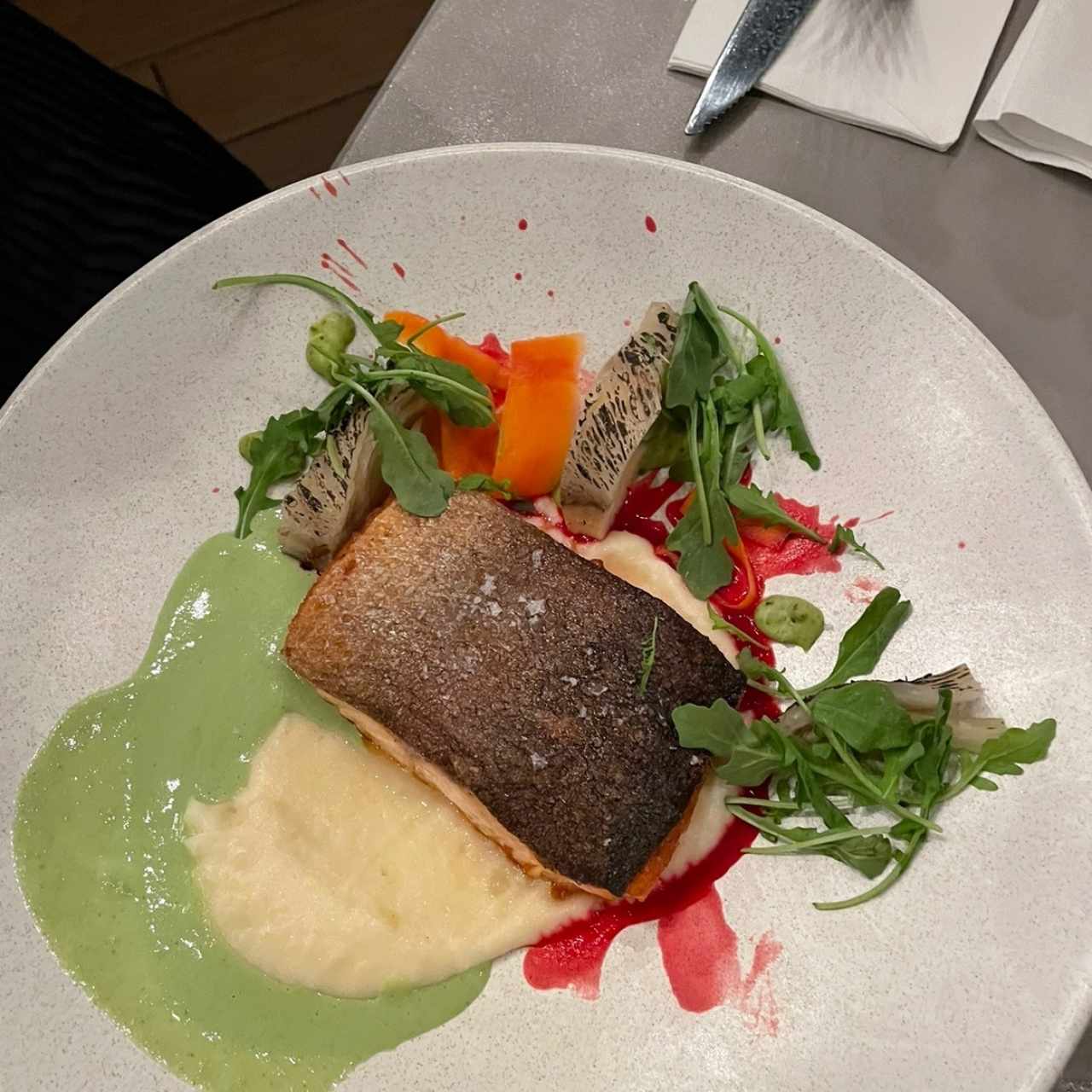 SALMÓN EN SALSA DE BERROS