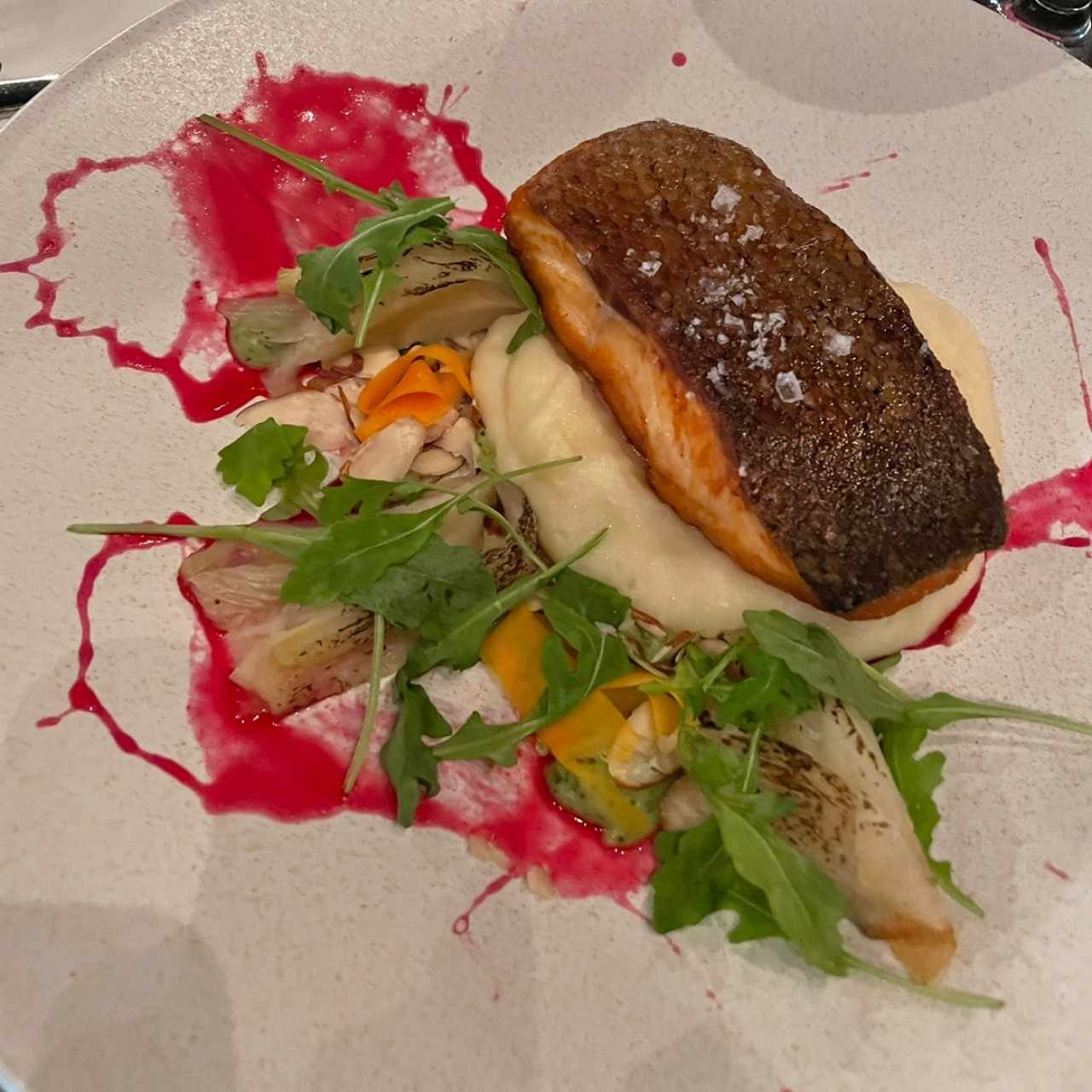 SALMÓN EN SALSA DE BERROS