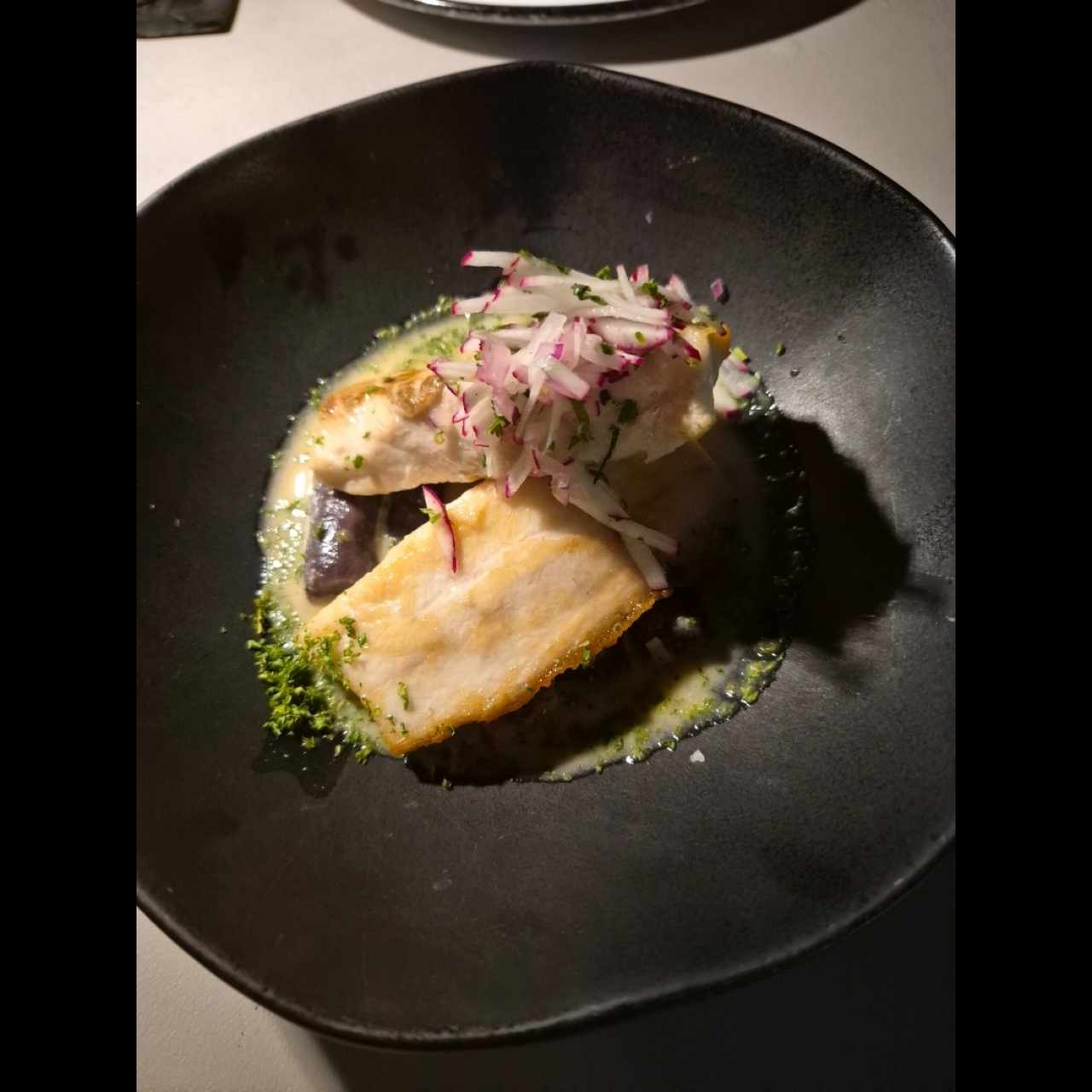 cobia con ñoquis de camote