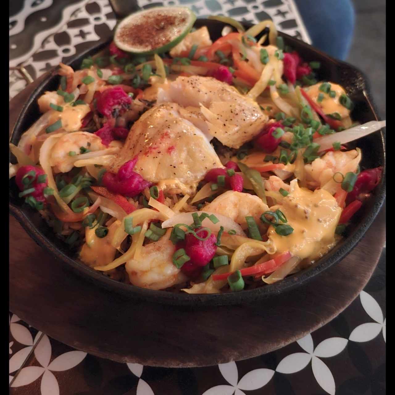 Arroz con Concolón de mariscos y Pescado